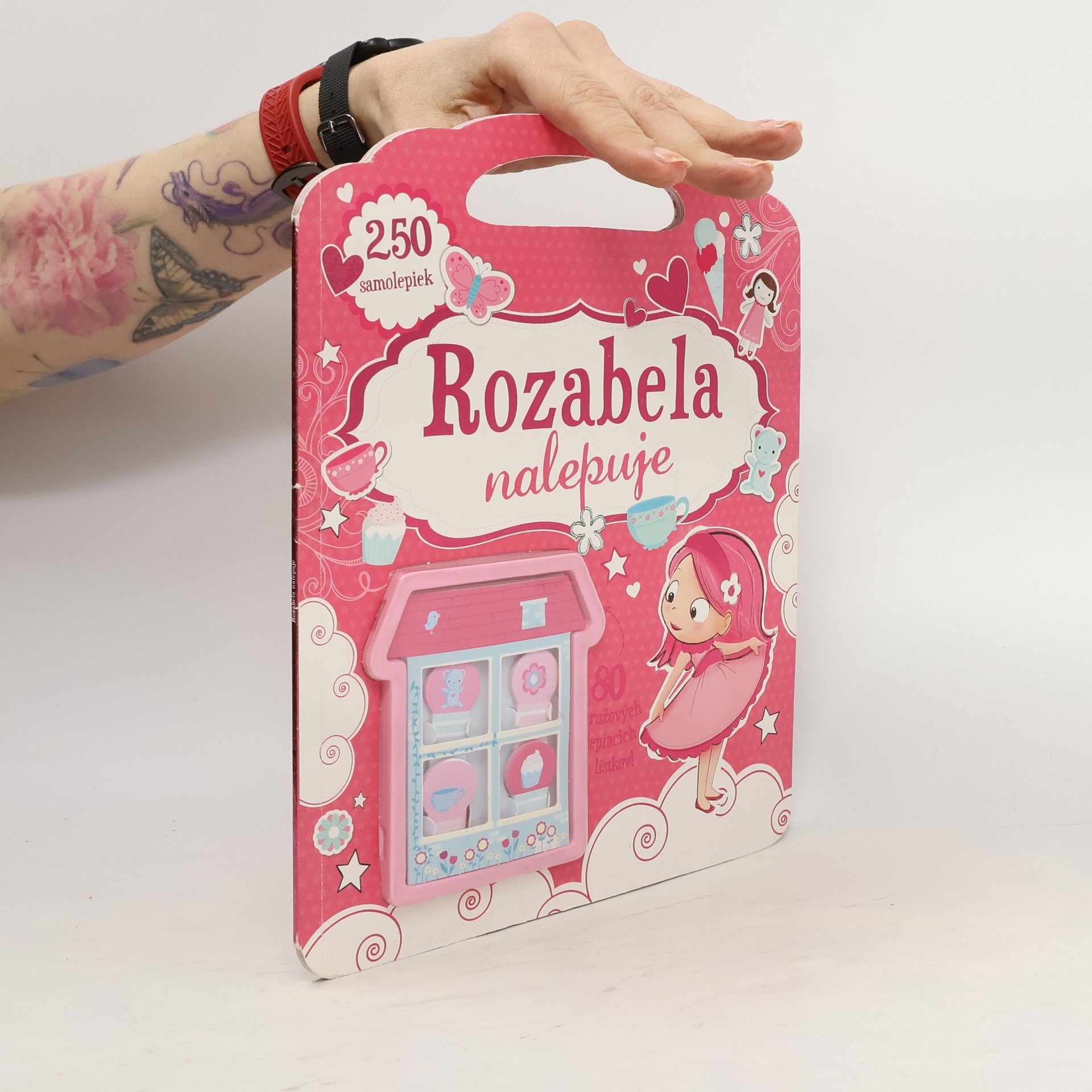 Collective Rozabela nalepuje