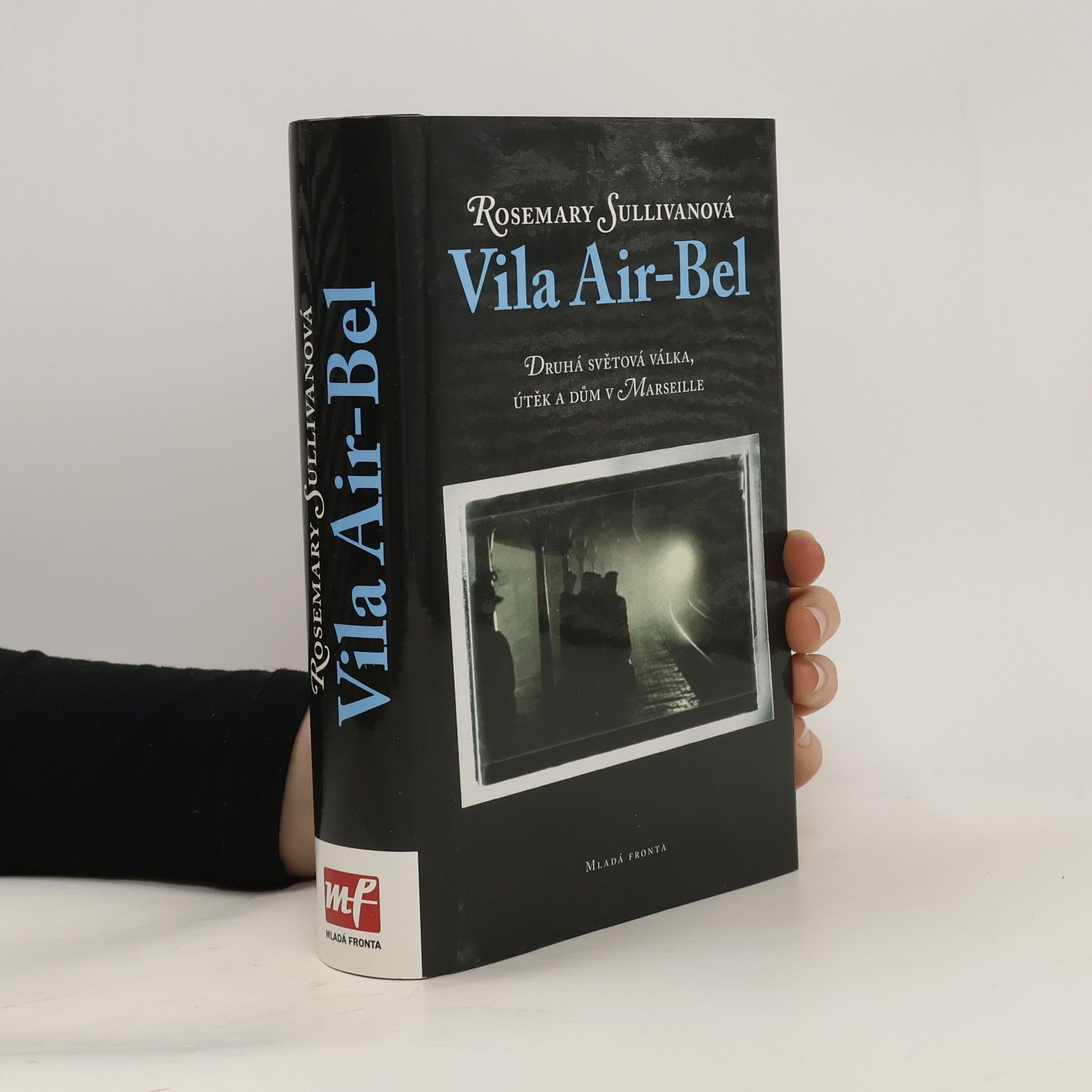Rosemary Sullivan Vila Air-Bel