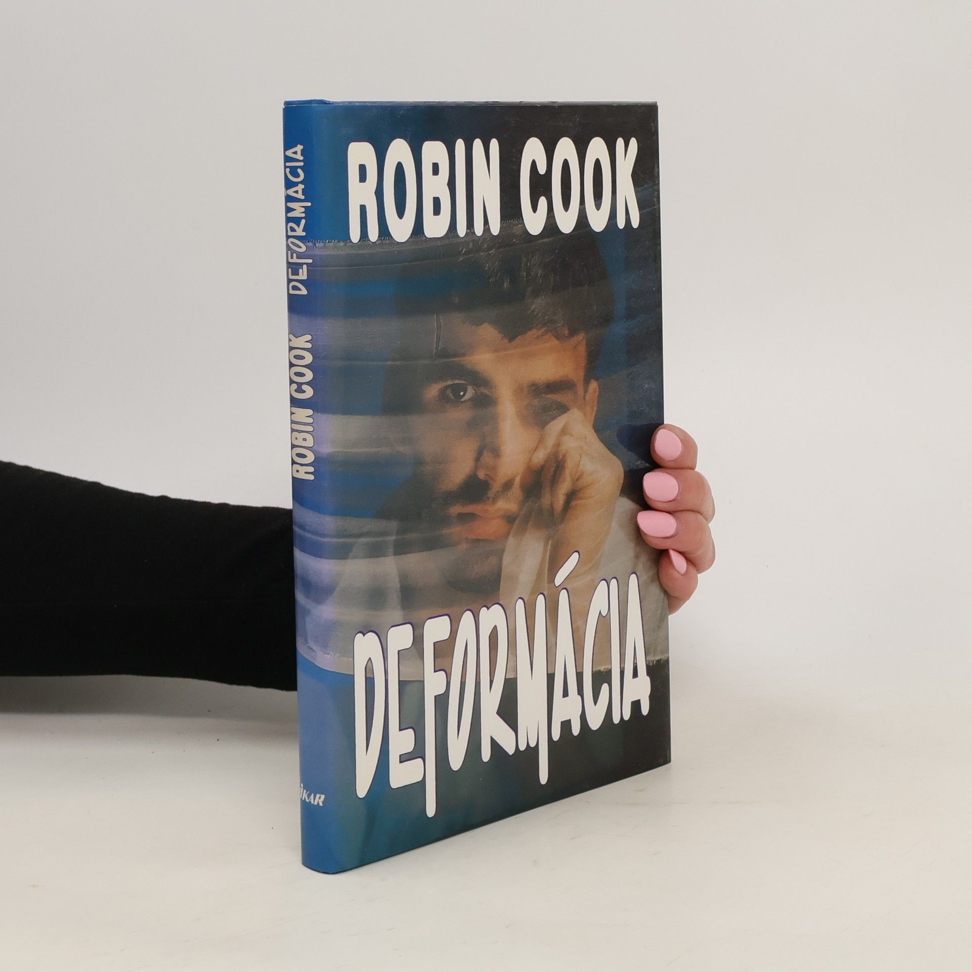 Robin Cook Deformácia