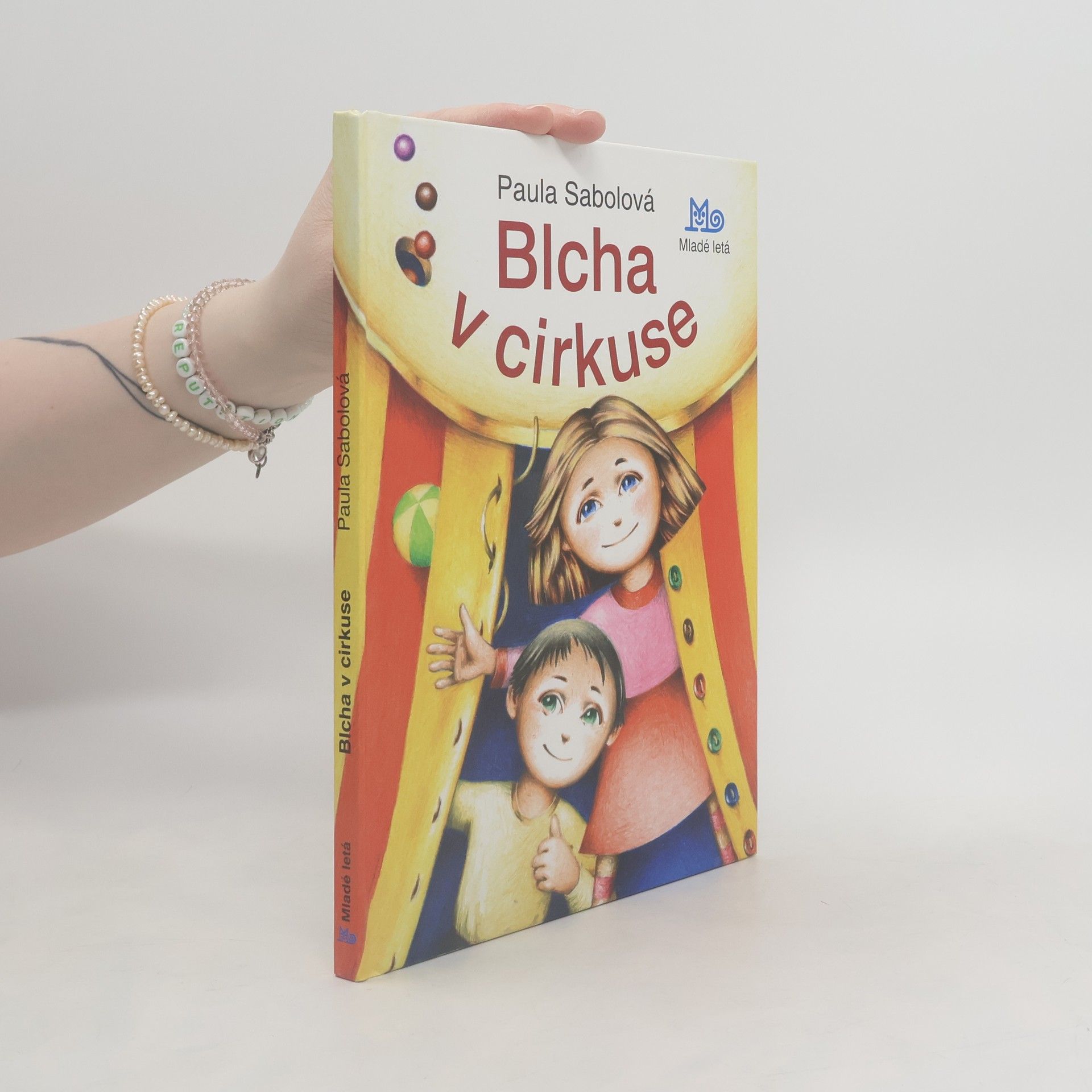 Paula Sabolová Blcha v cirkuse