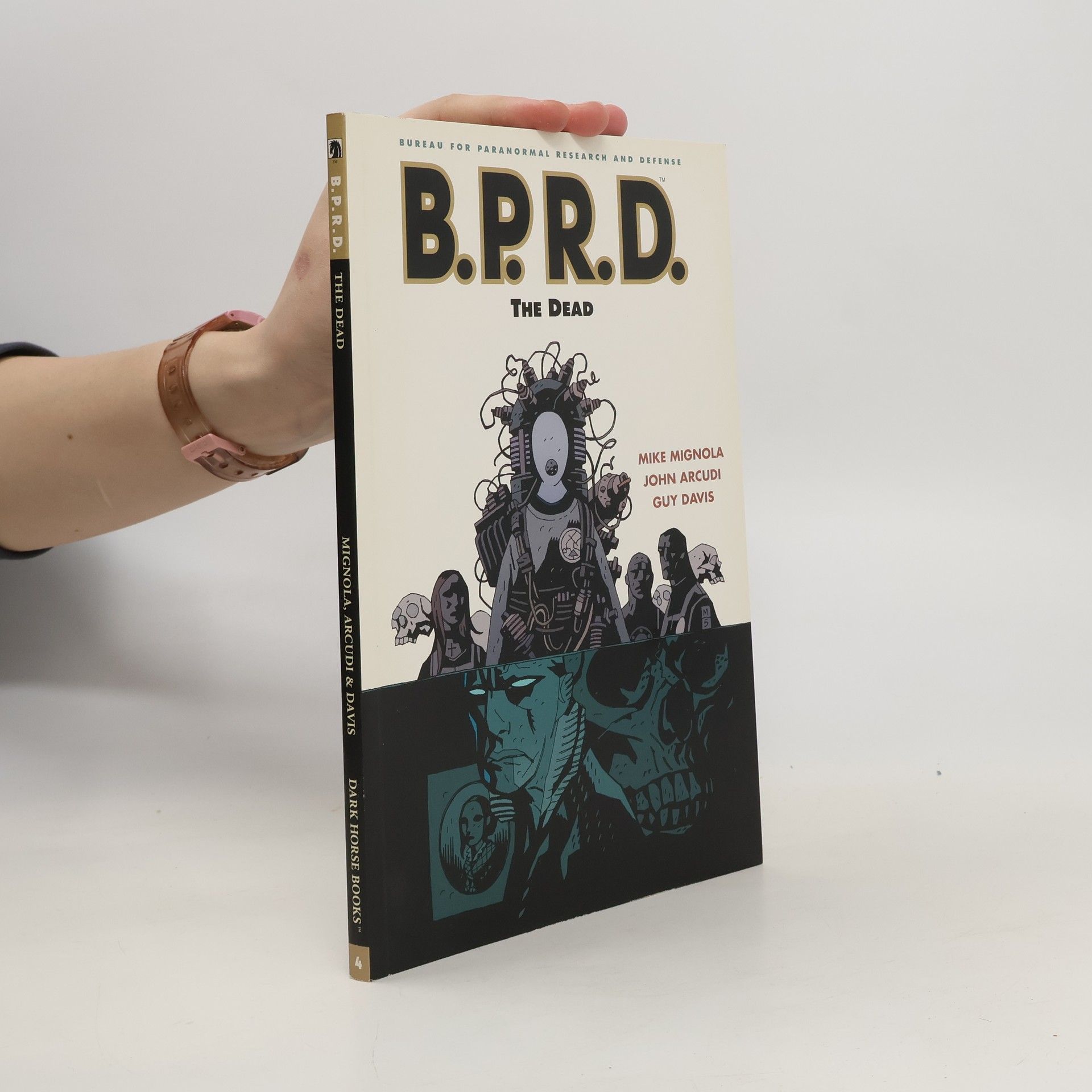 Mike Mignola B.P.R.D. The dead