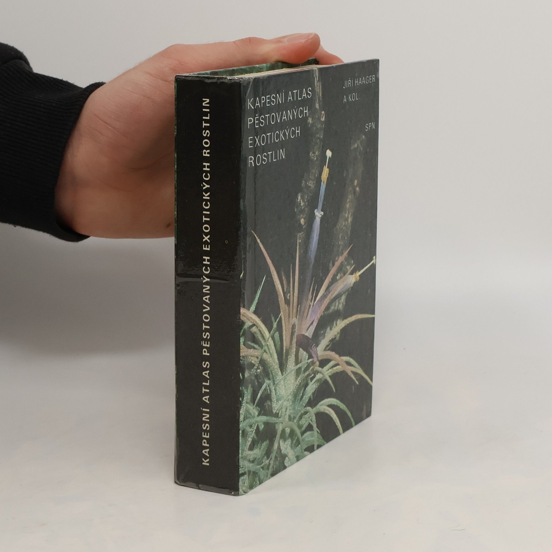 Jiří R. Haager Kapesní atlas pěstovaných exotických rostlin