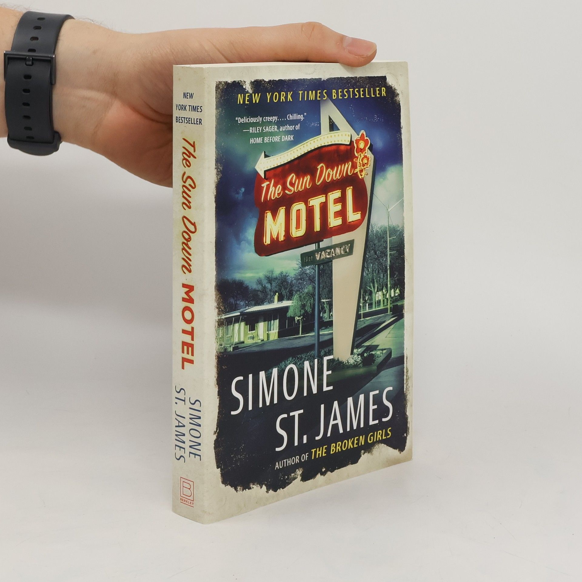 Simone St. James The Sun Down Motel