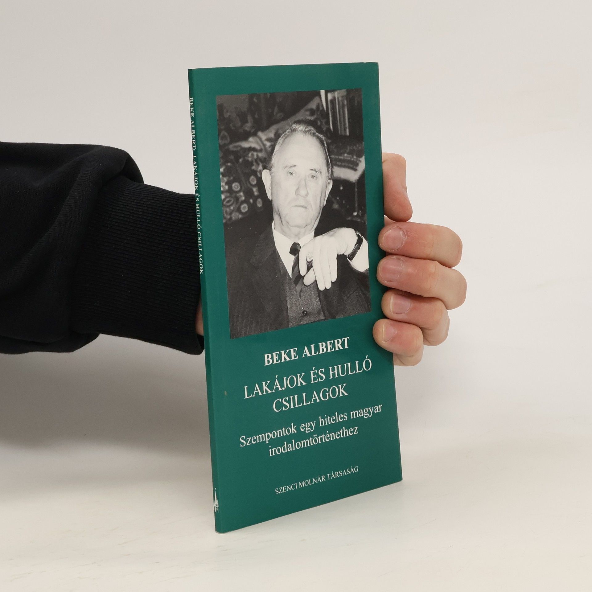 Beke Albert Lakájok és hulló csillagok