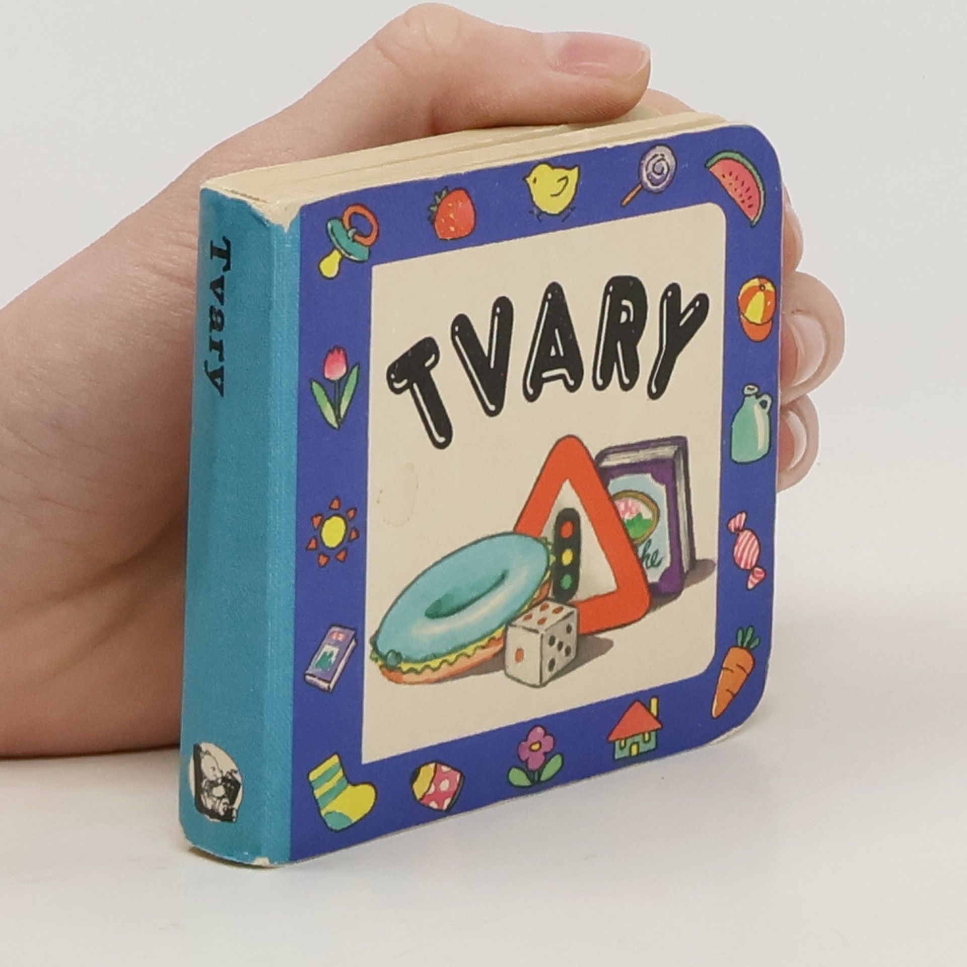 kolektiv Tvary