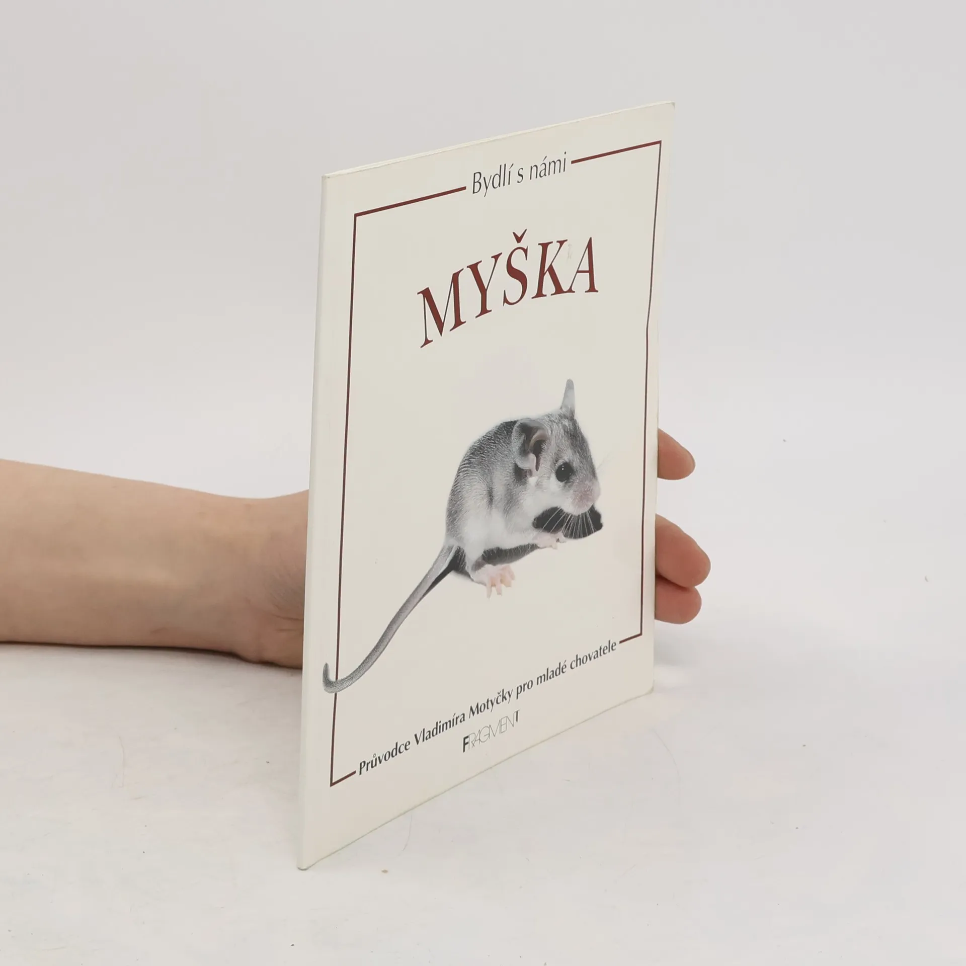 Bydlí s námi myška | Kniha | mäkká | Vladimír Motyčka | CS