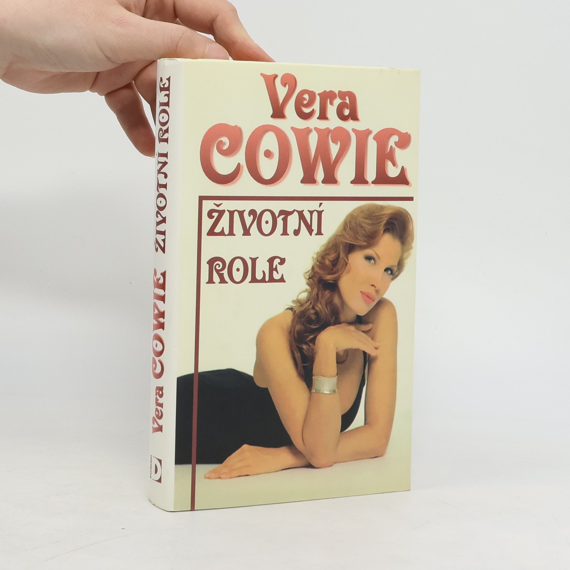 Vera Cowie Životní role