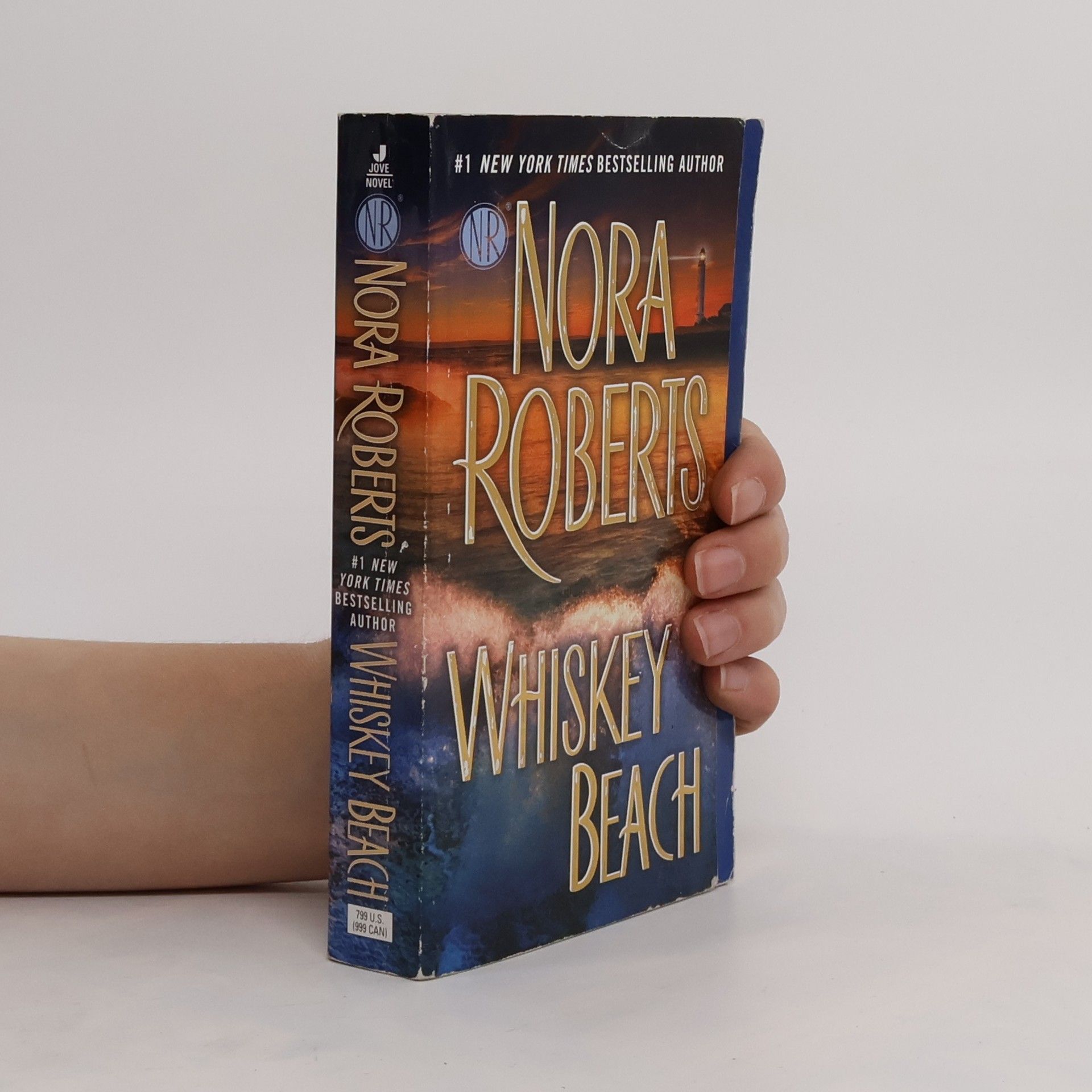 Nora Roberts Whiskey Beach. Das Geheimnis der Wellen, englische Ausgabe