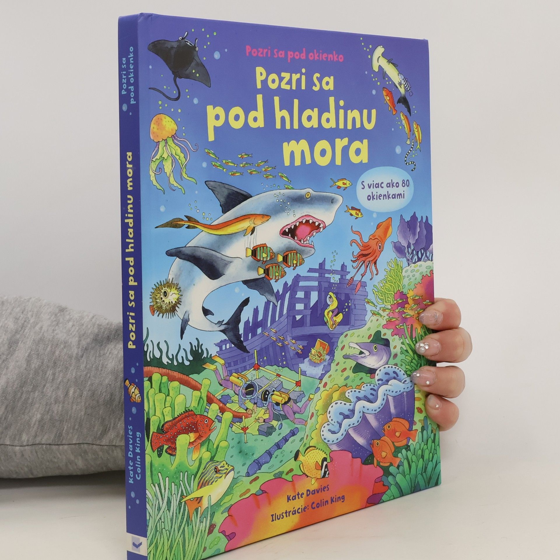Dr Kate Davies Pozri sa pod hladinu mora