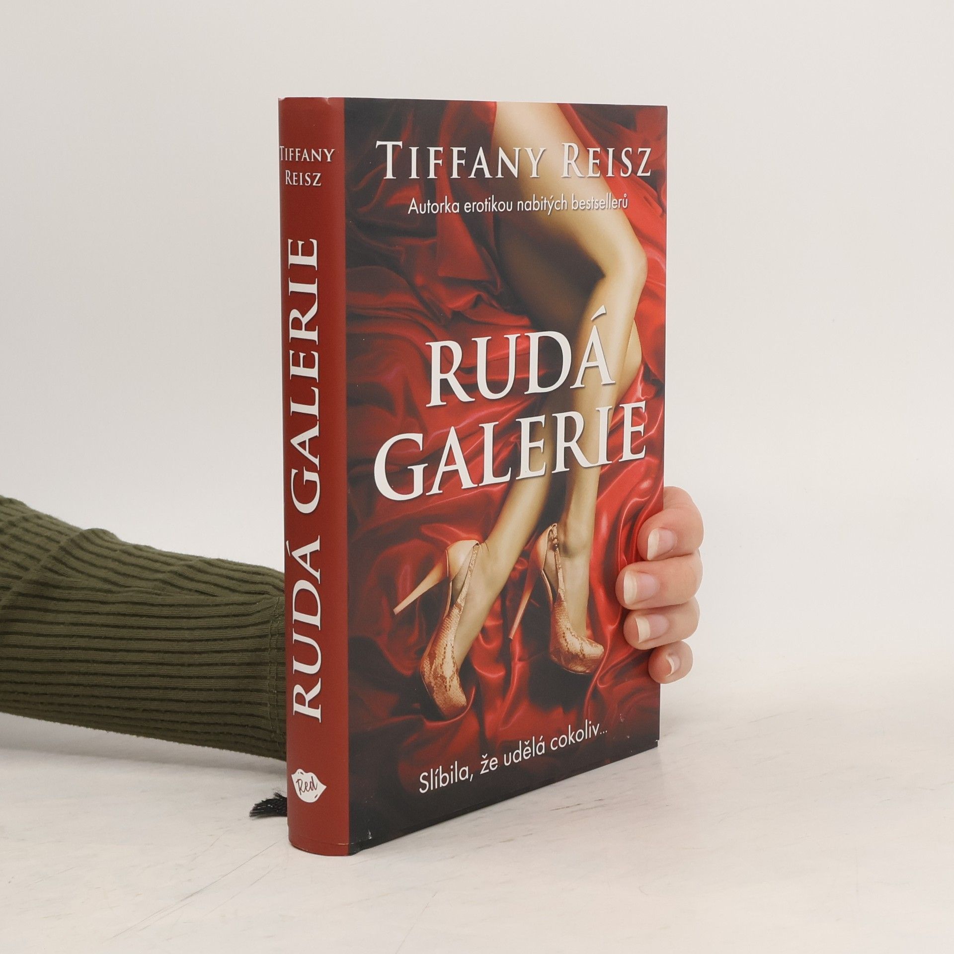 Tiffany Reisz Rudá galerie