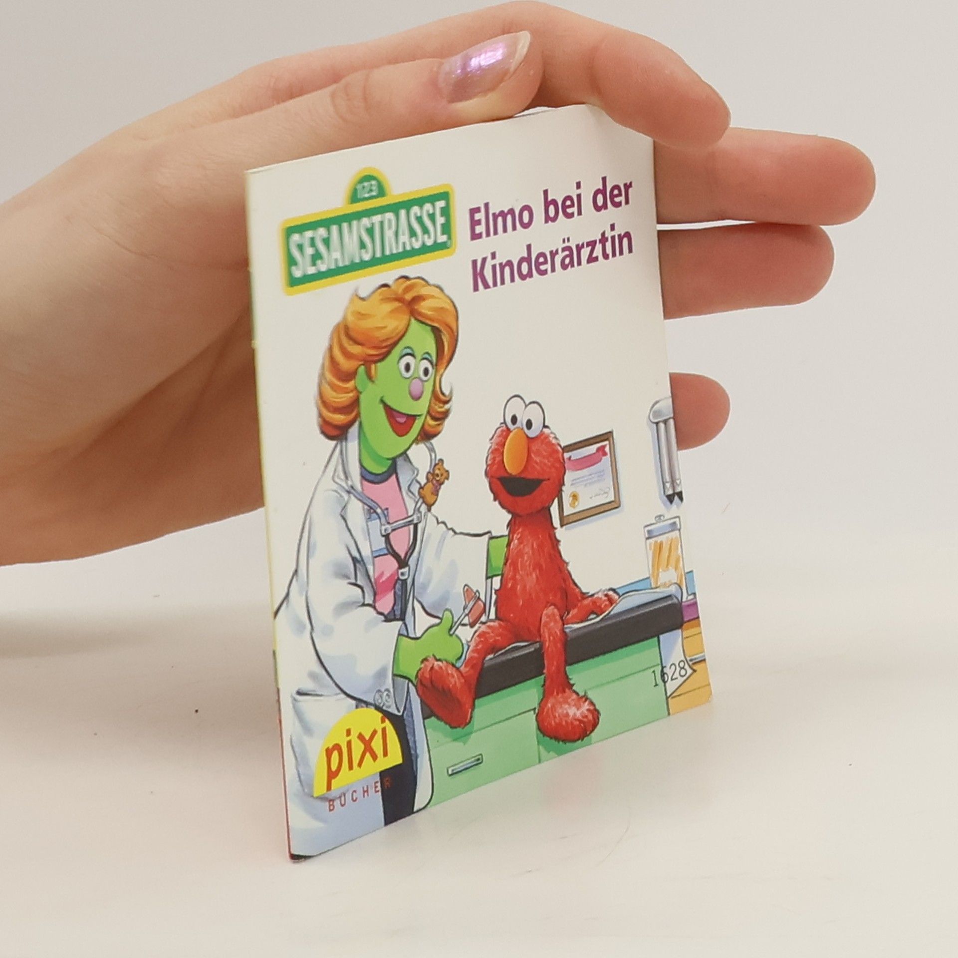 kolektiv Sesamstrasse 123. Elmo bei der Kinderärztin