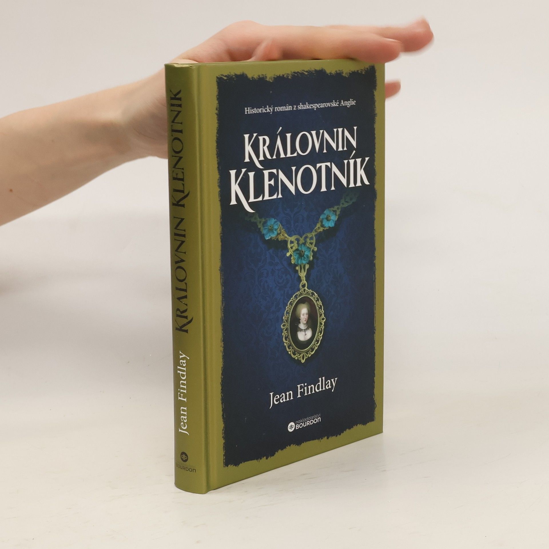 Denis Molčanov Královnin klenotník
