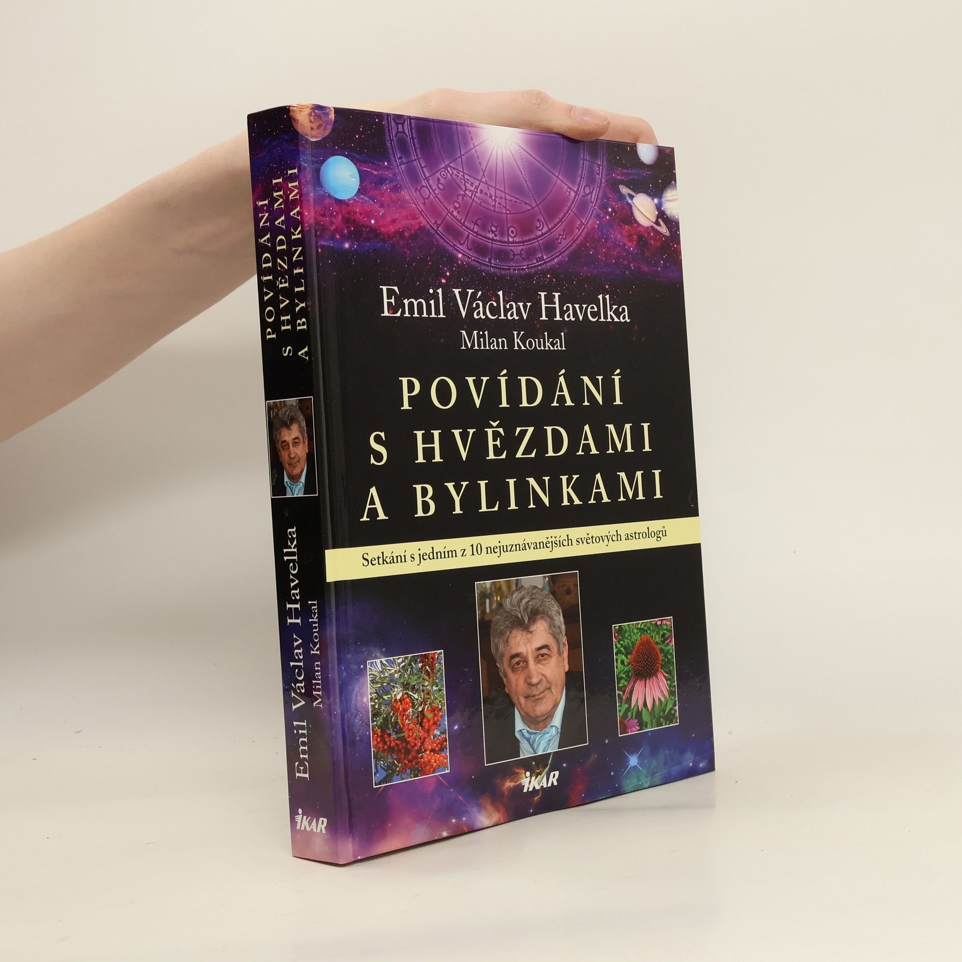 Emil Václav Havelka Povídání s hvězdami a bylinkami: setkání s jedním z 10 nejuznávanějších světových astrologů