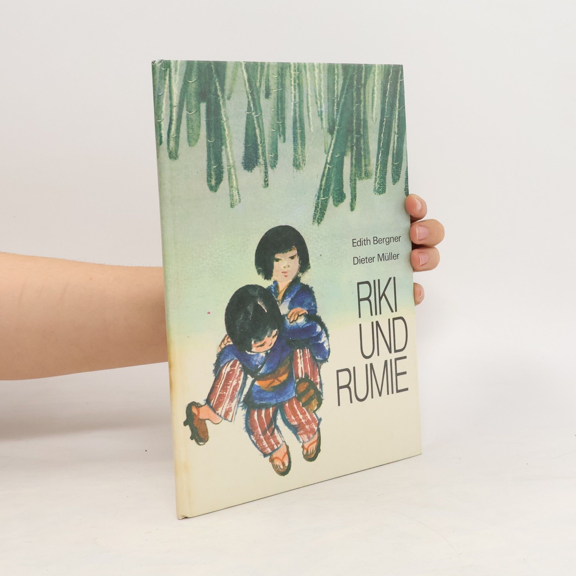Autores varios Riki und Rumie.