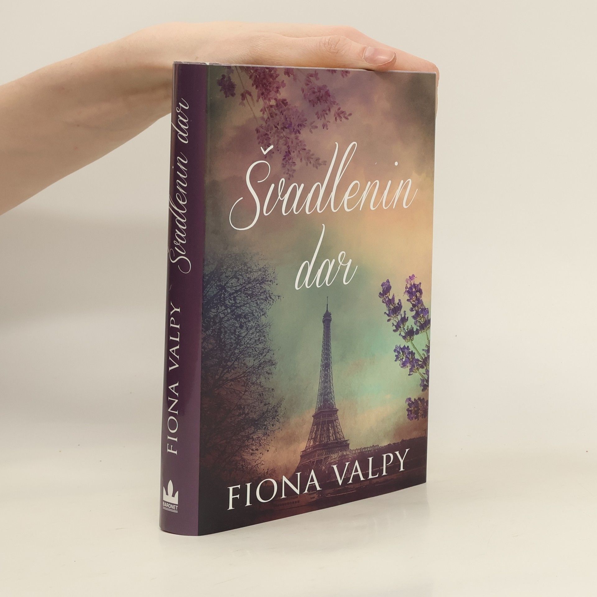 Fiona Valpy Švadlenin dar