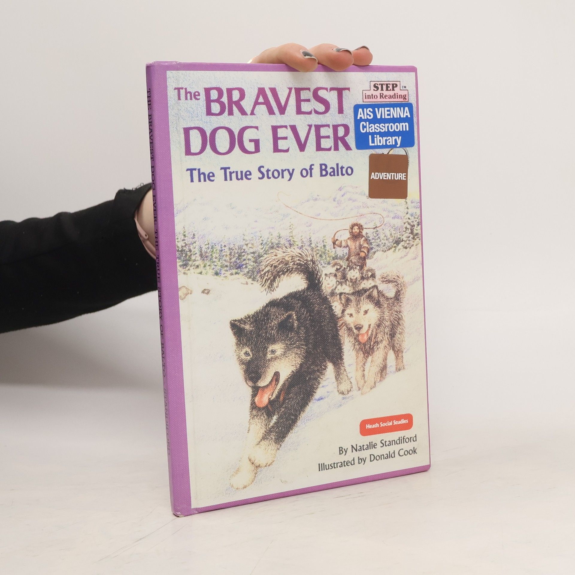 Natalie Standiford The Bravest Dog Ever 3