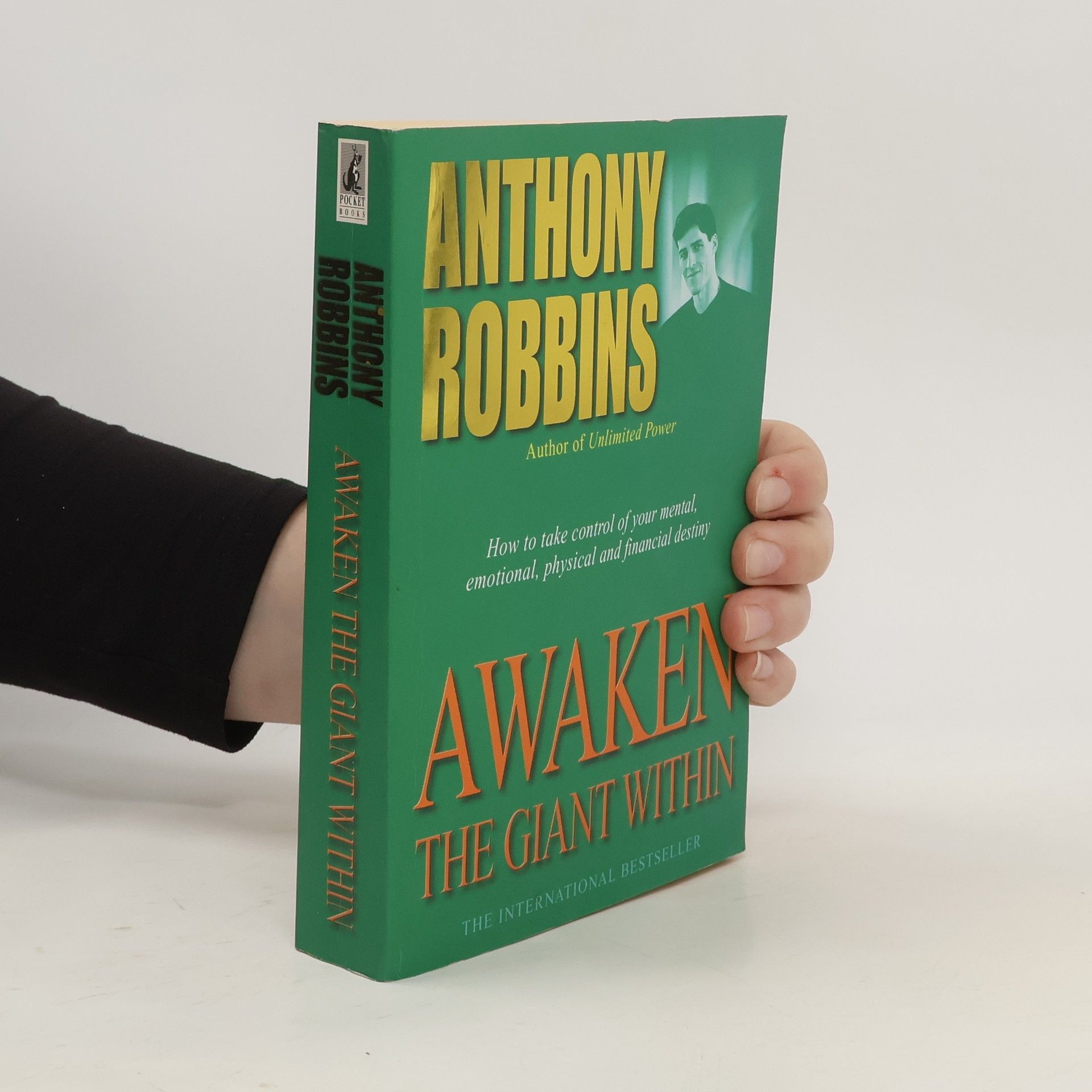 Tony Robbins Awaken the giant within