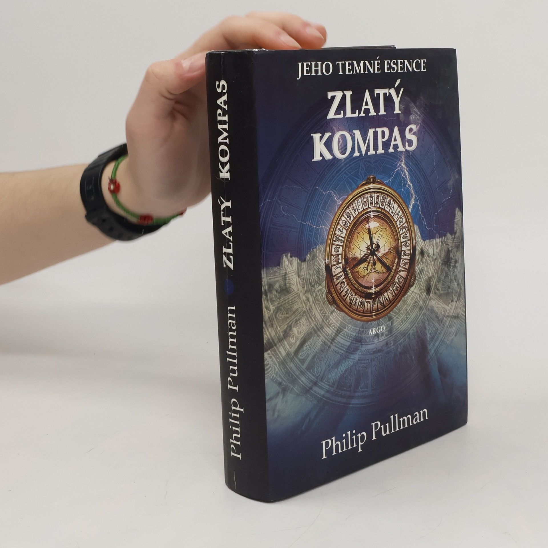 Philip Pullman Jeho temné esence. Svazek I, Zlatý kompas