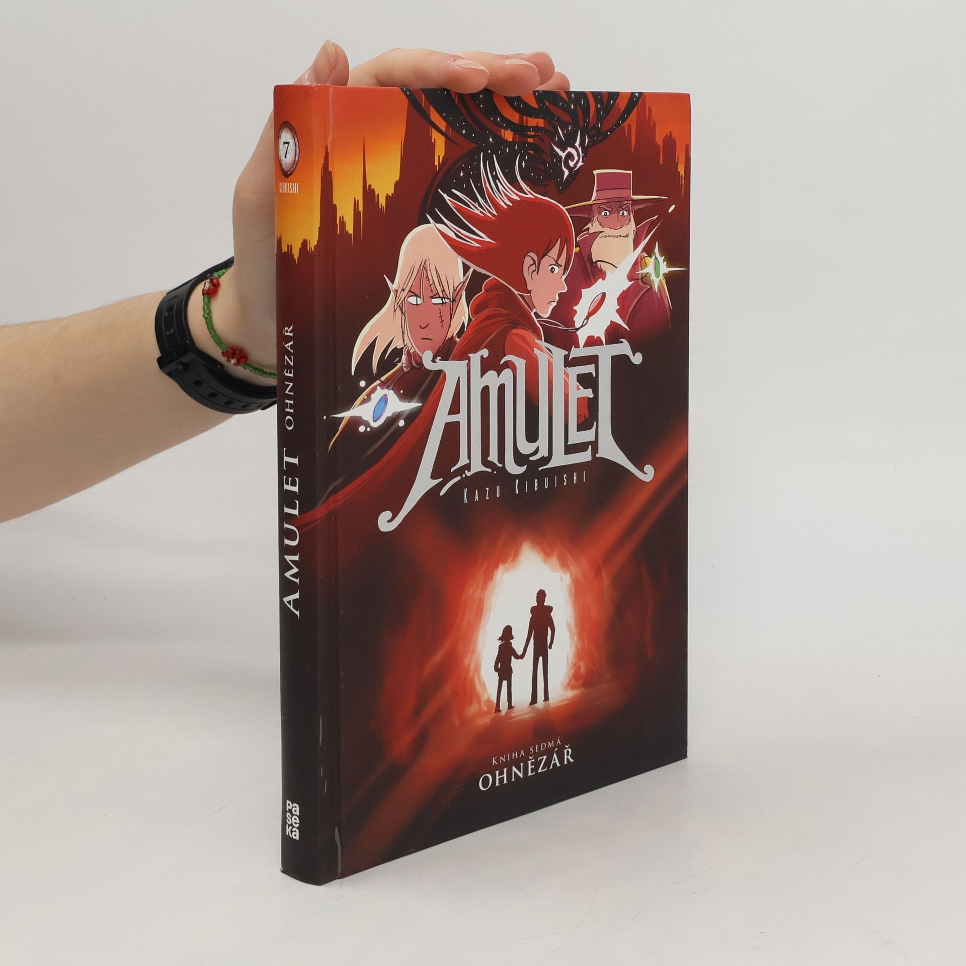 Kazu Kibuishi Amulet. Kniha sedmá, Ohnězář