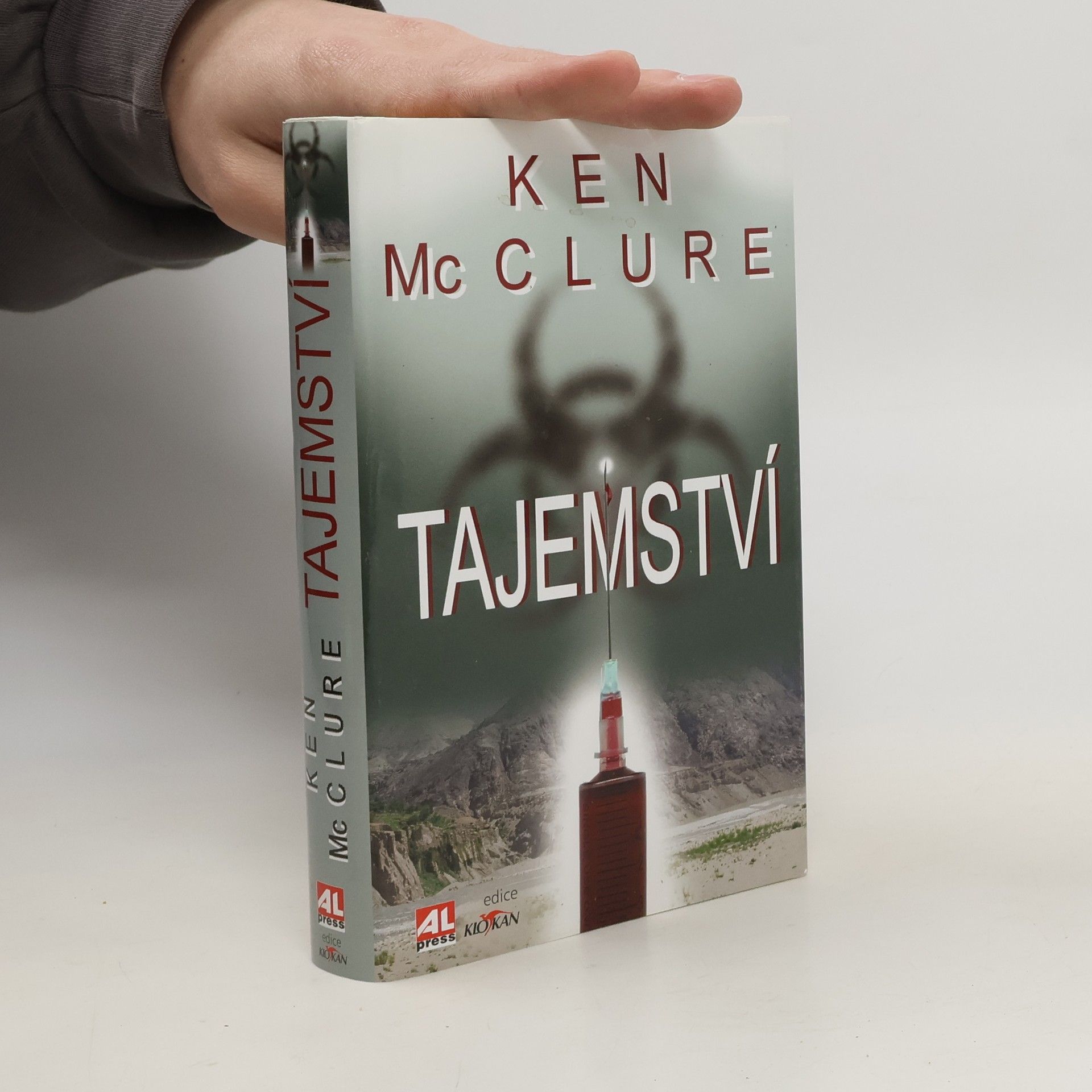 Ken McClure Tajemství