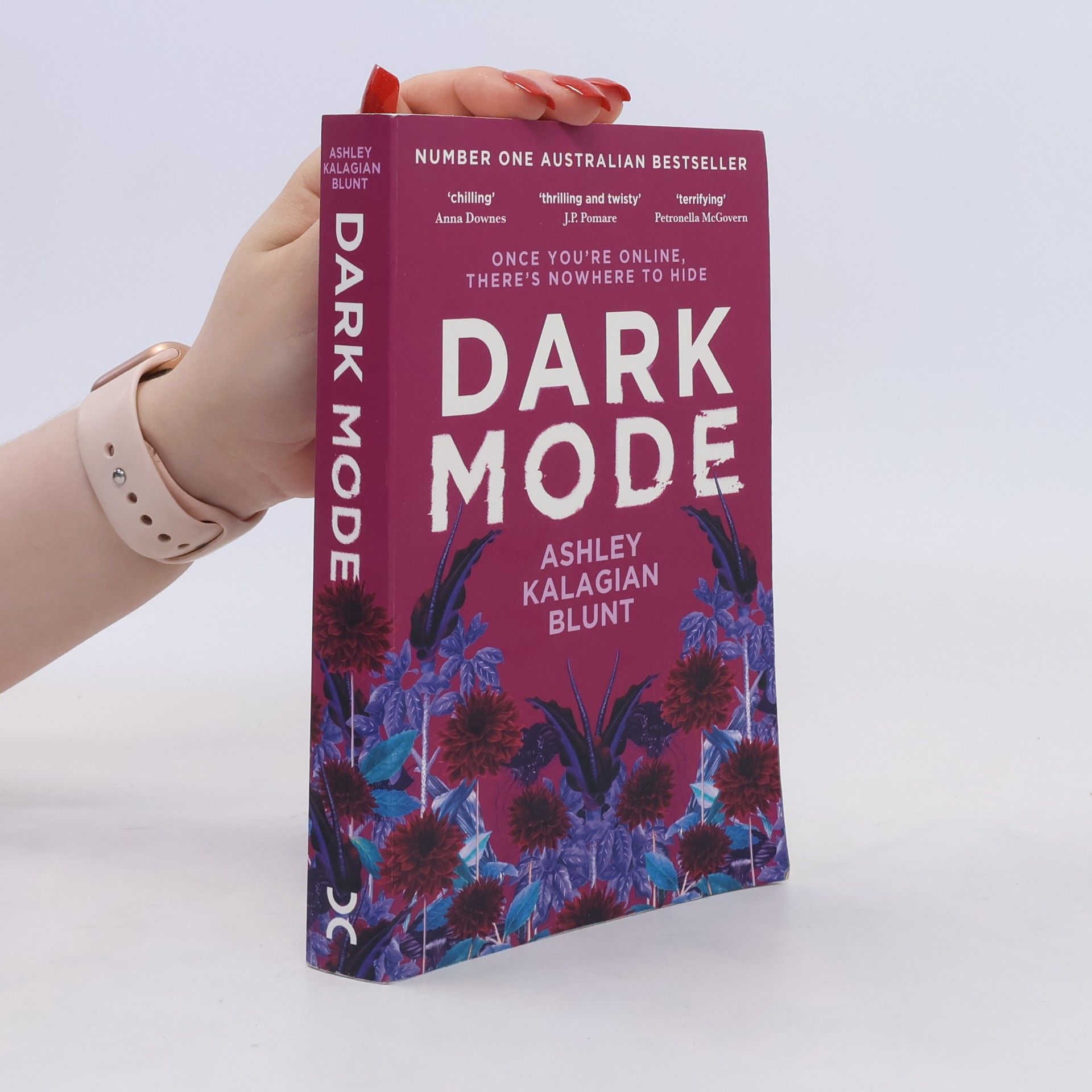 Ashley Kalagian Blunt Dark Mode