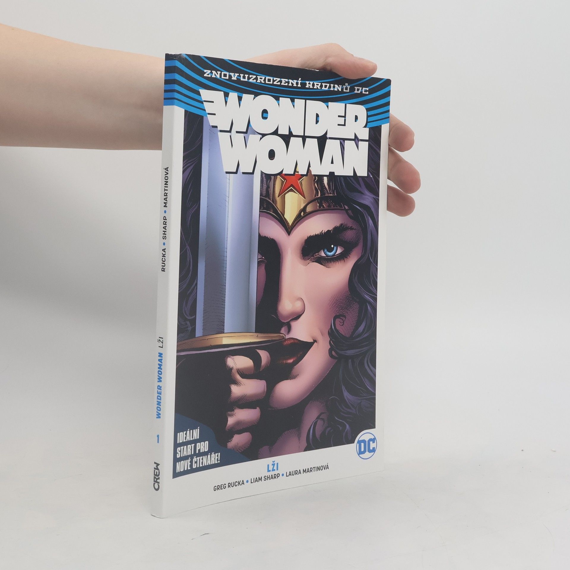 Greg Rucka Wonder Woman. Kniha první, Lži