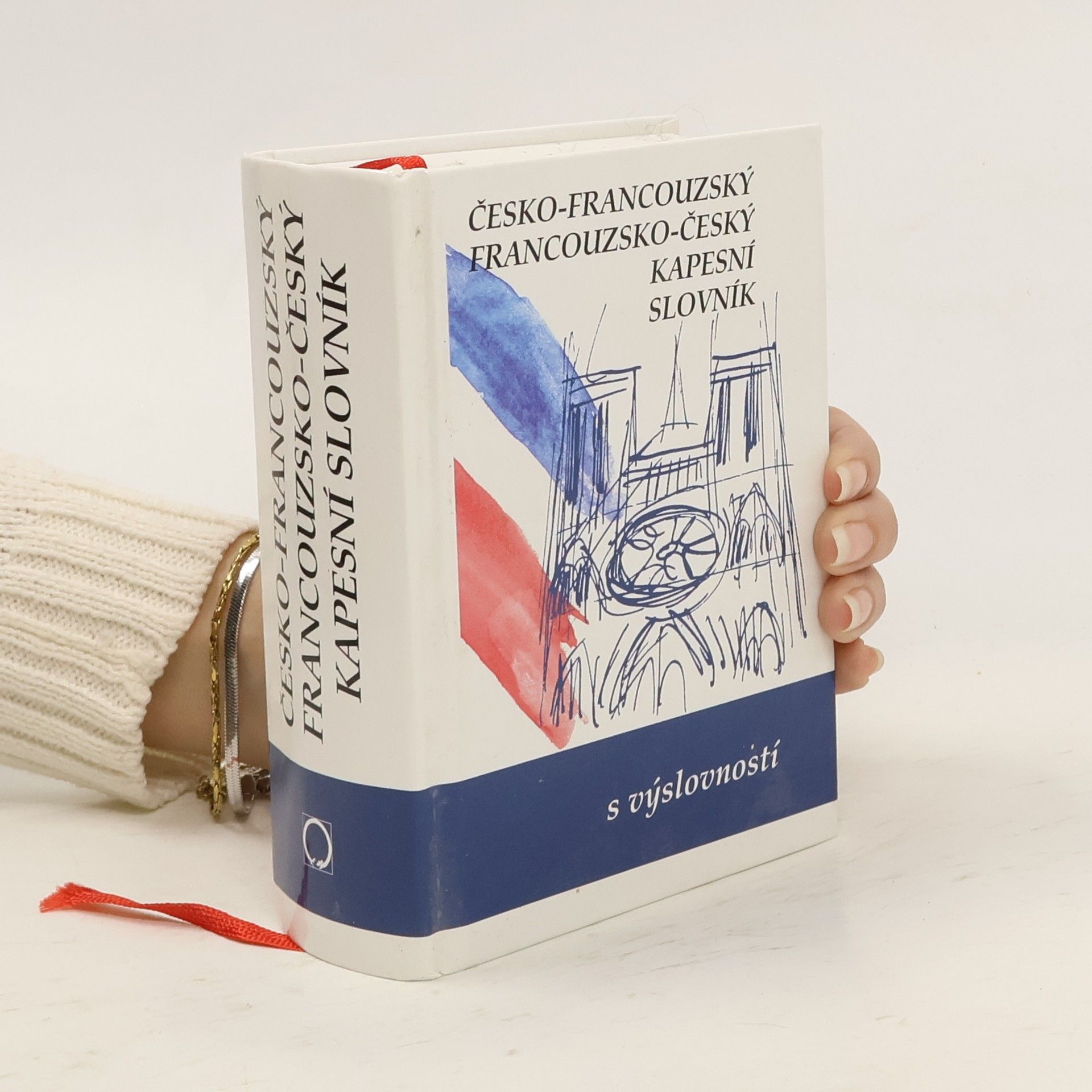 Iva Gailly Česko-francouzský, francouzsko-český kapesní slovník s výslovností = Tchèque-français, français-tchèque dictionnaire de poche avec la prononciation