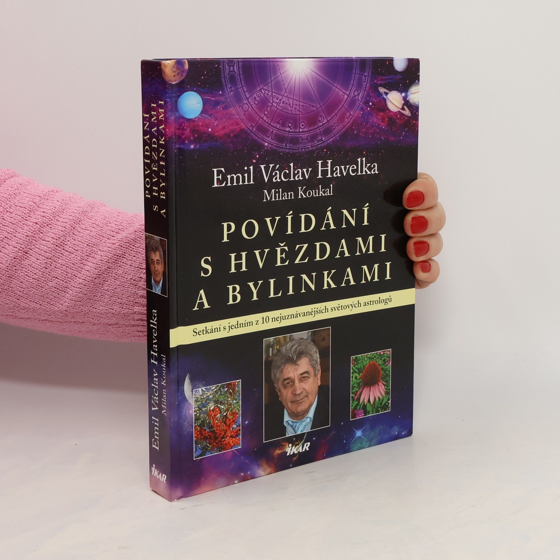 Emil Václav Havelka Povídání s hvězdami a bylinkami: setkání s jedním z 10 nejuznávanějších světových astrologů