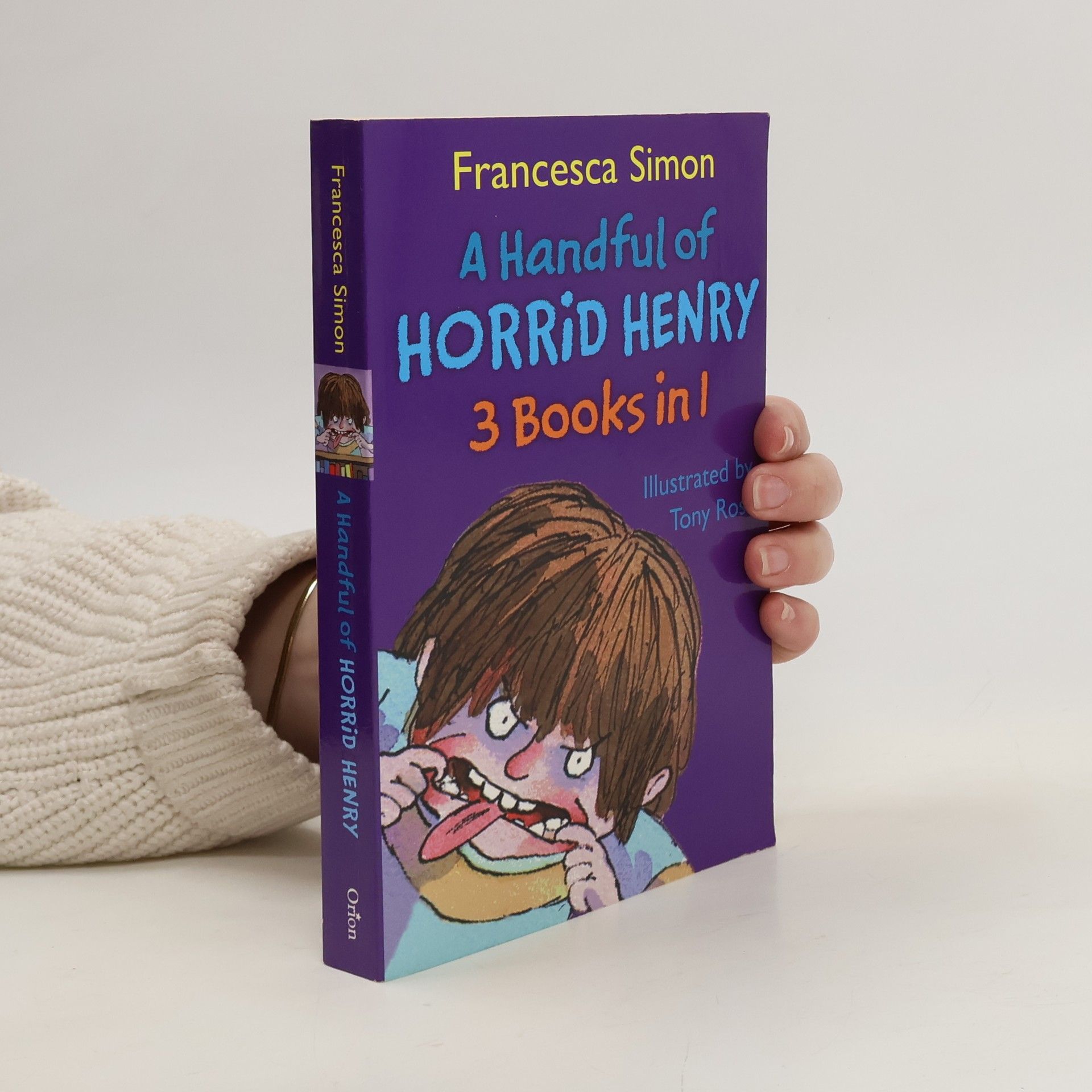 Francesca Simon A Handful of Horrid Henry 3-in-1