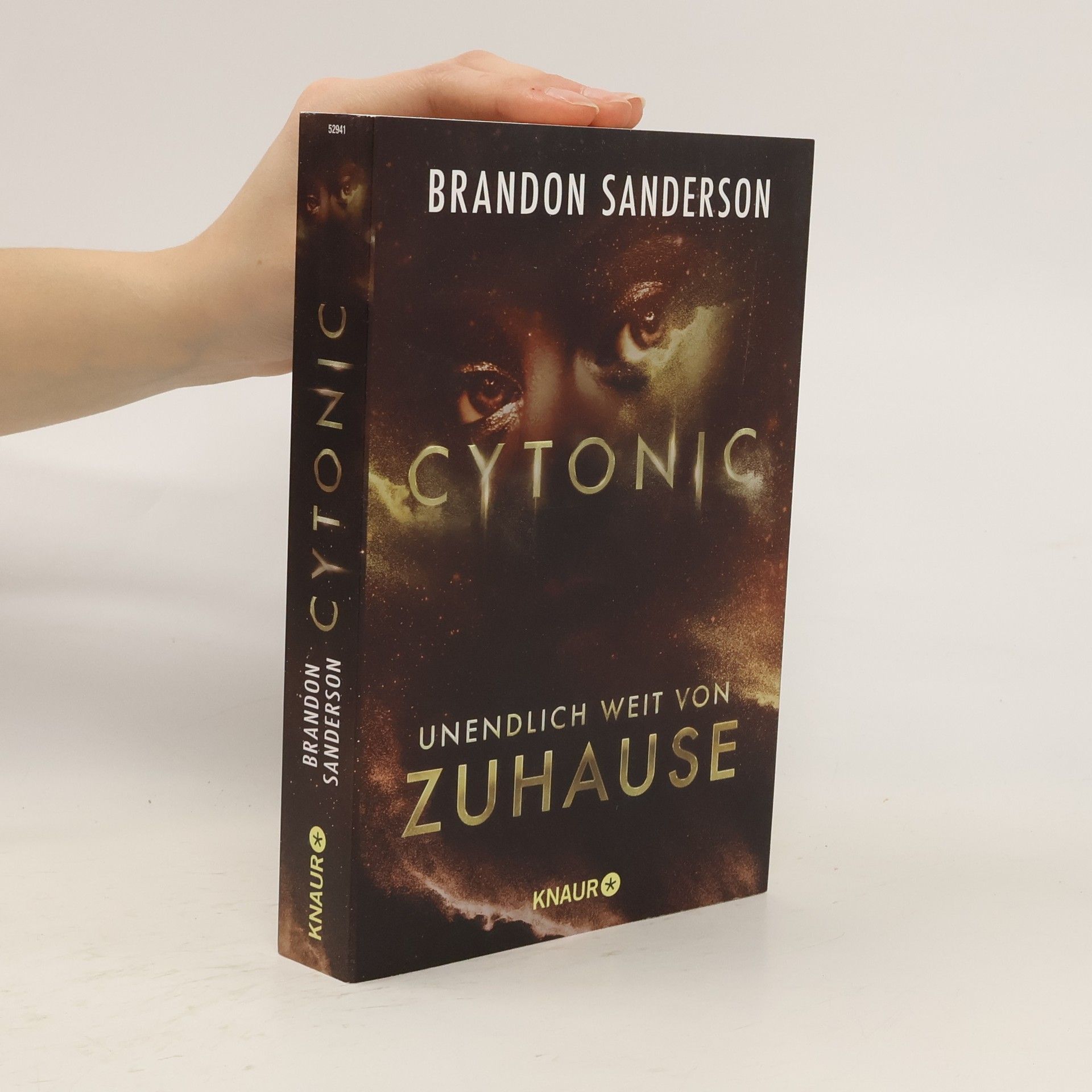 Brandon Sanderson Cytonic - unendlich weit von Zuhause