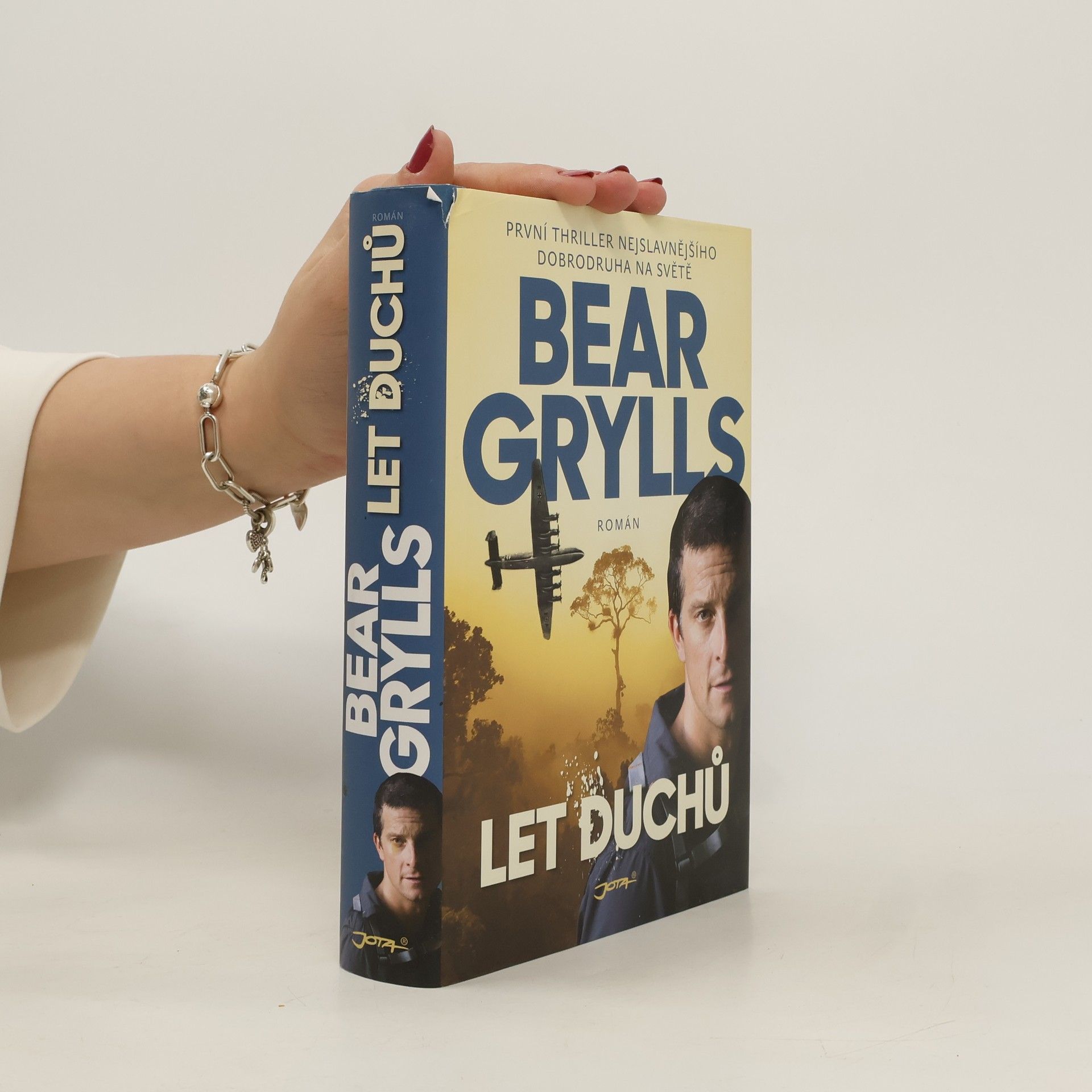 Bear Grylls Let duchů