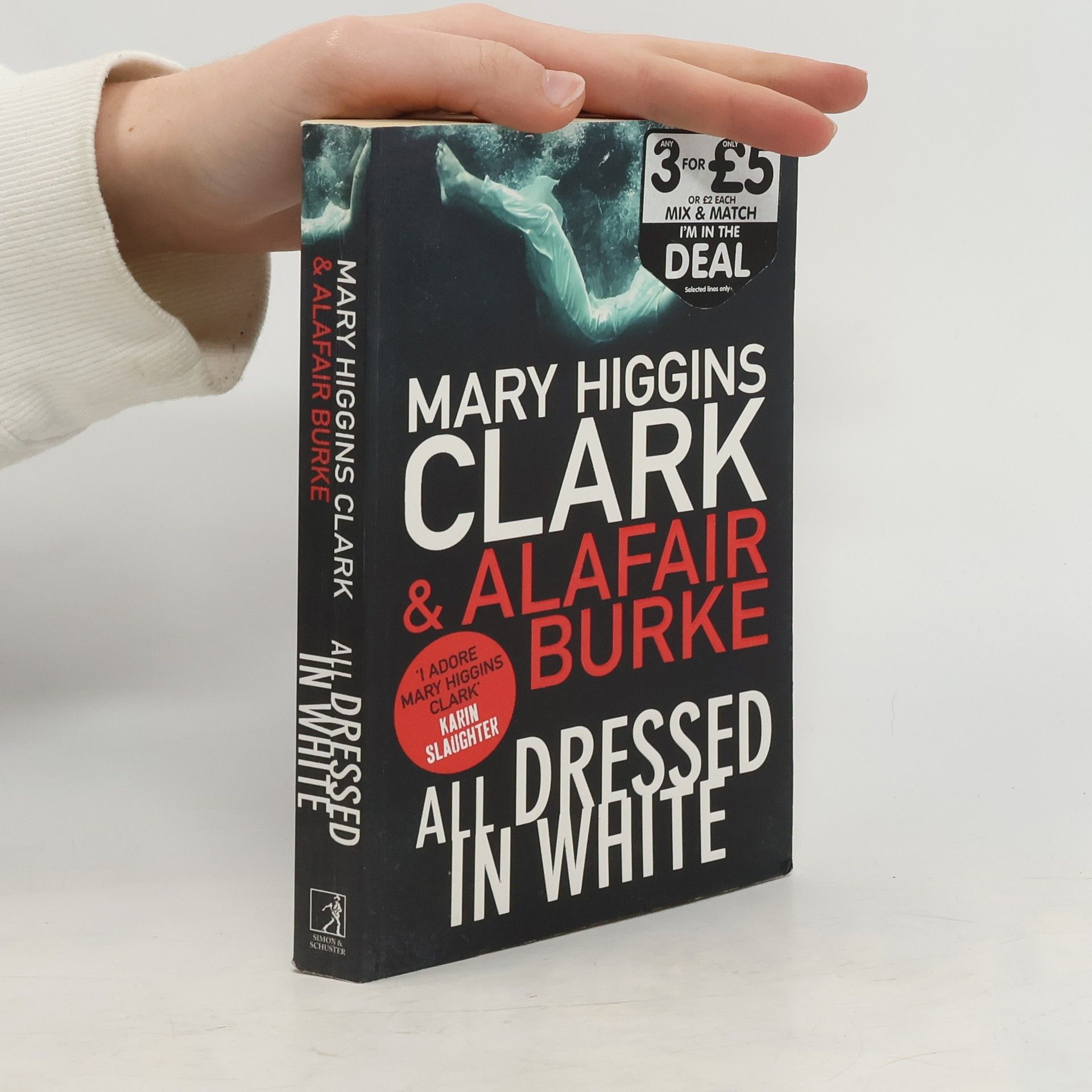 Mary Higgins Clark All Dressed in White