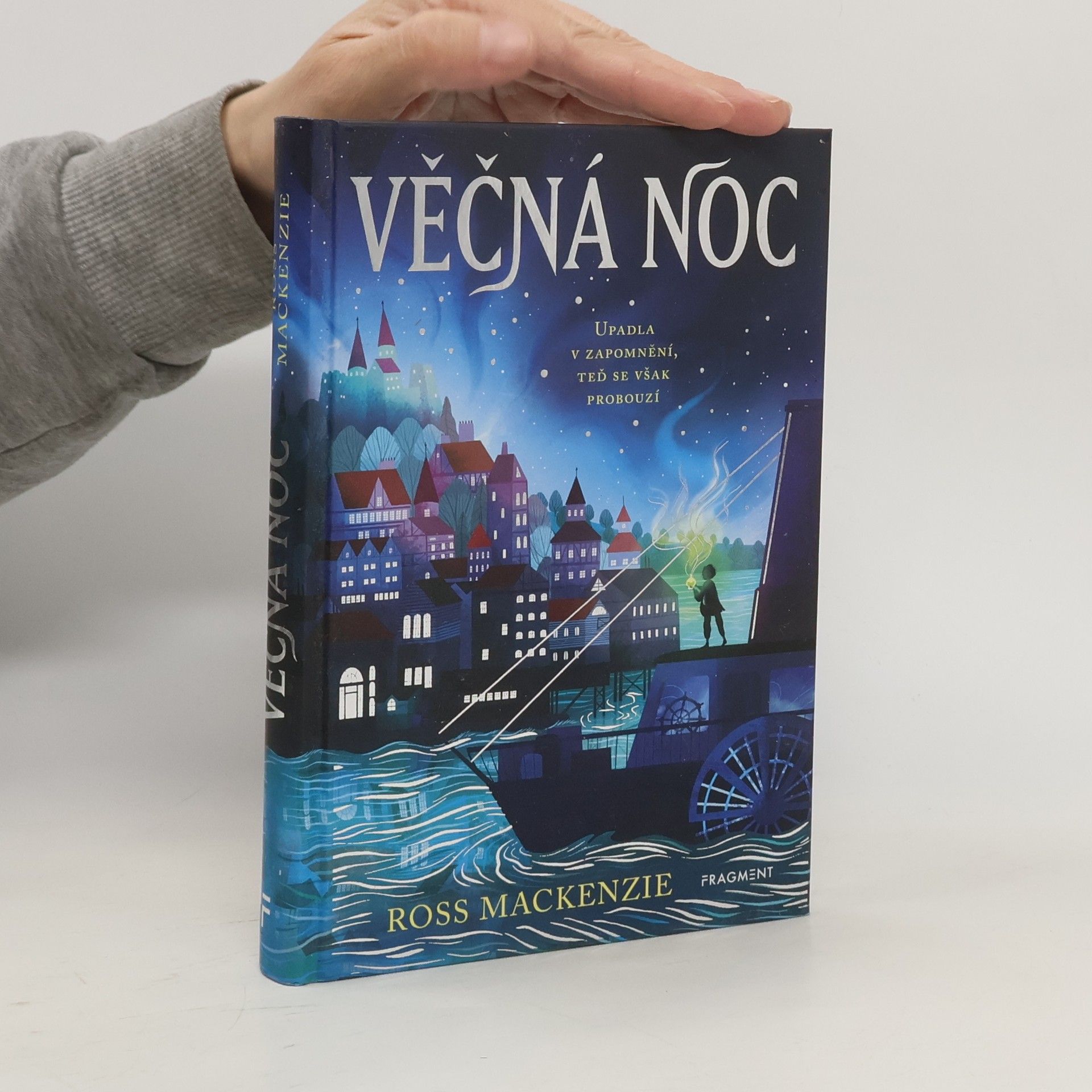 Ross MacKenzie Věčná noc