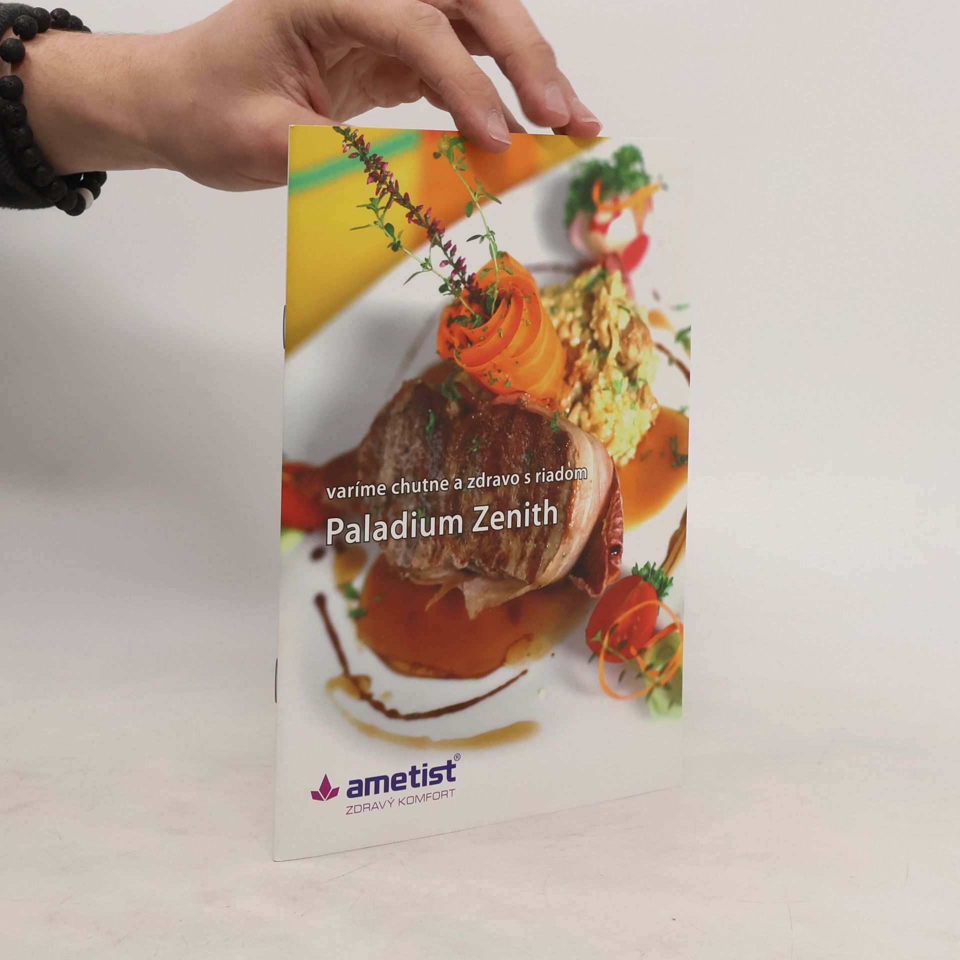 Auteurscollectief Varíme chutne a zdravo s riadom