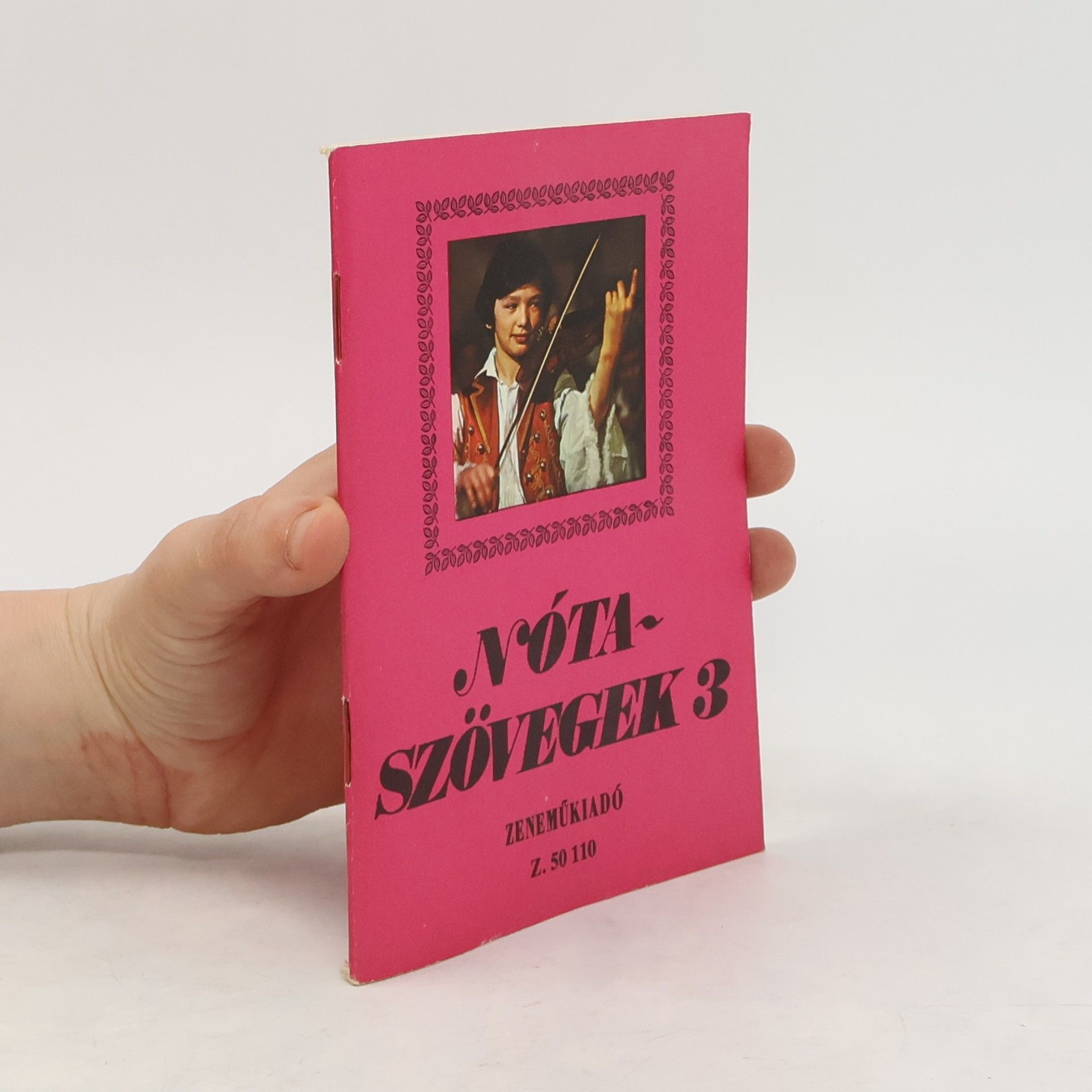 AA.VV. Nótaszövegek 3