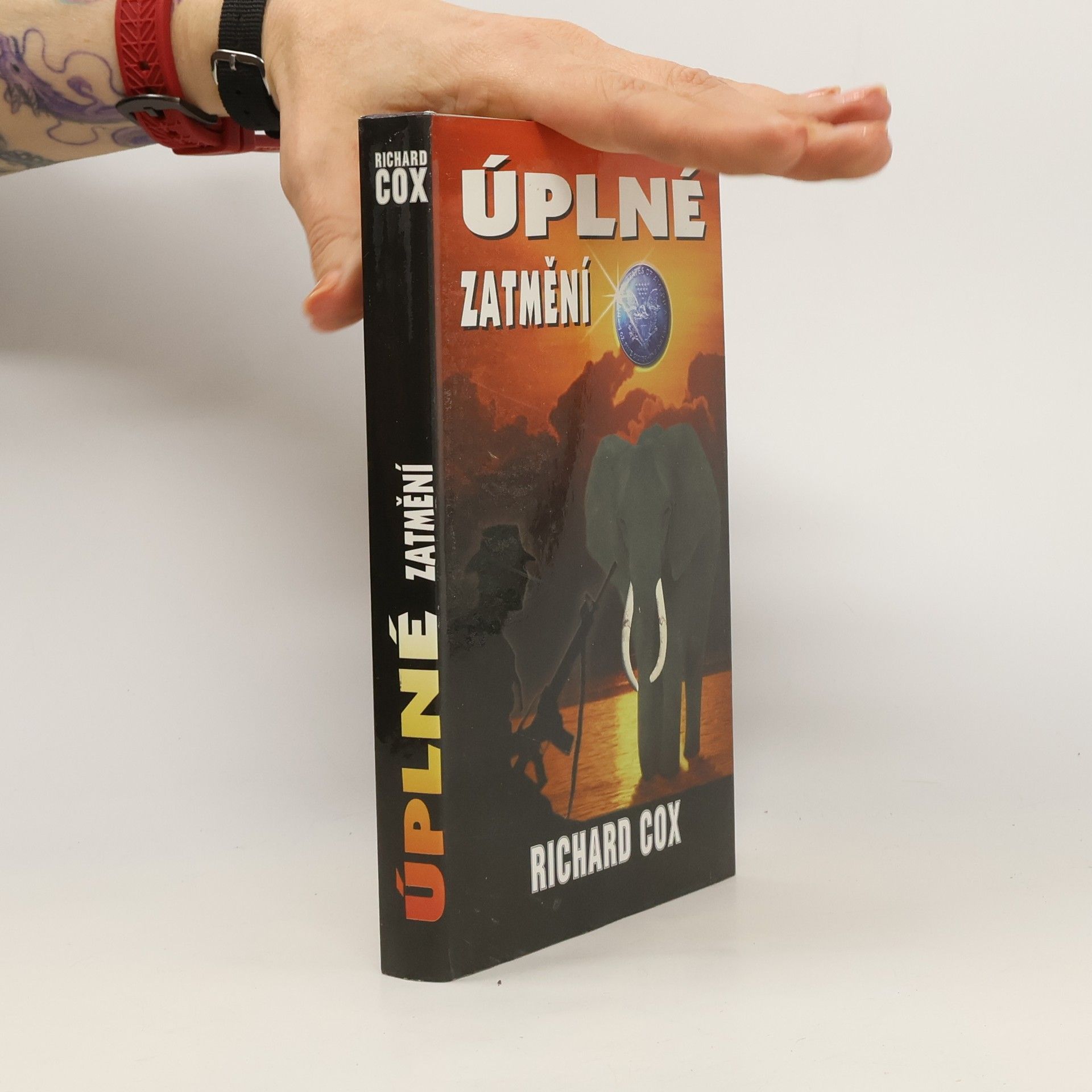 Úplné zatmění