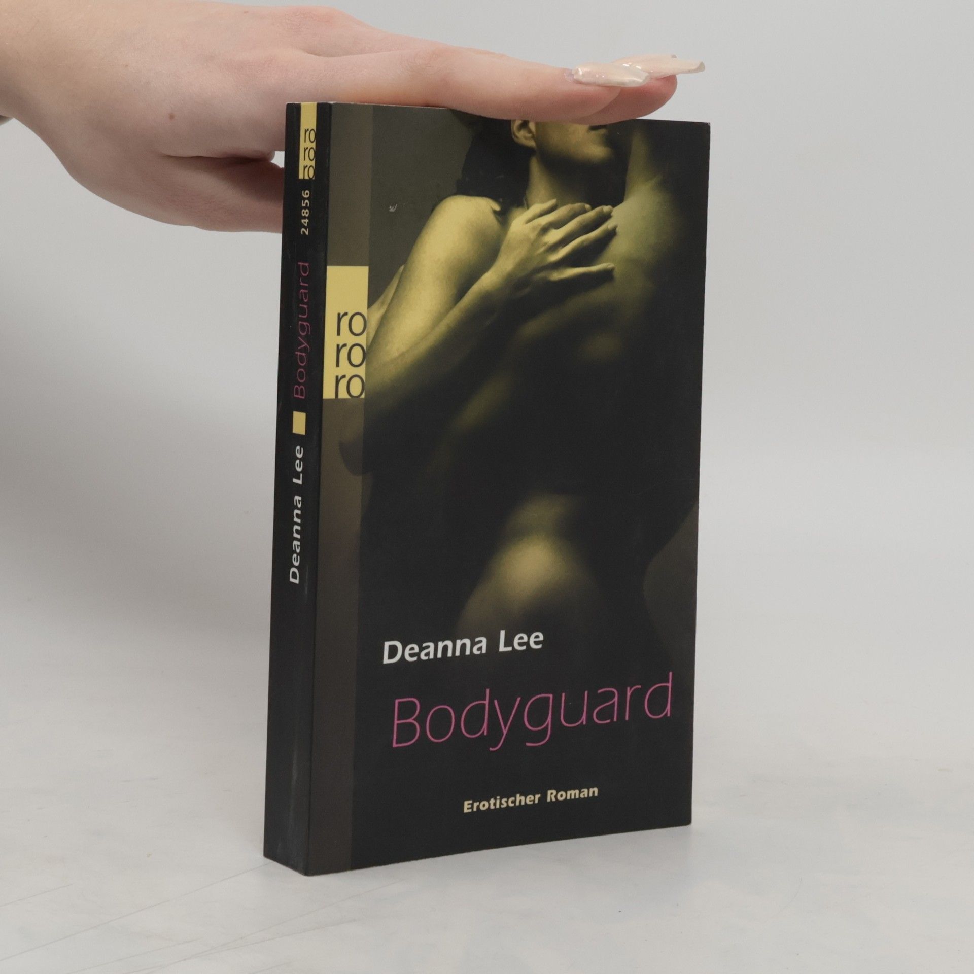 Deanna Lee Bodyguard