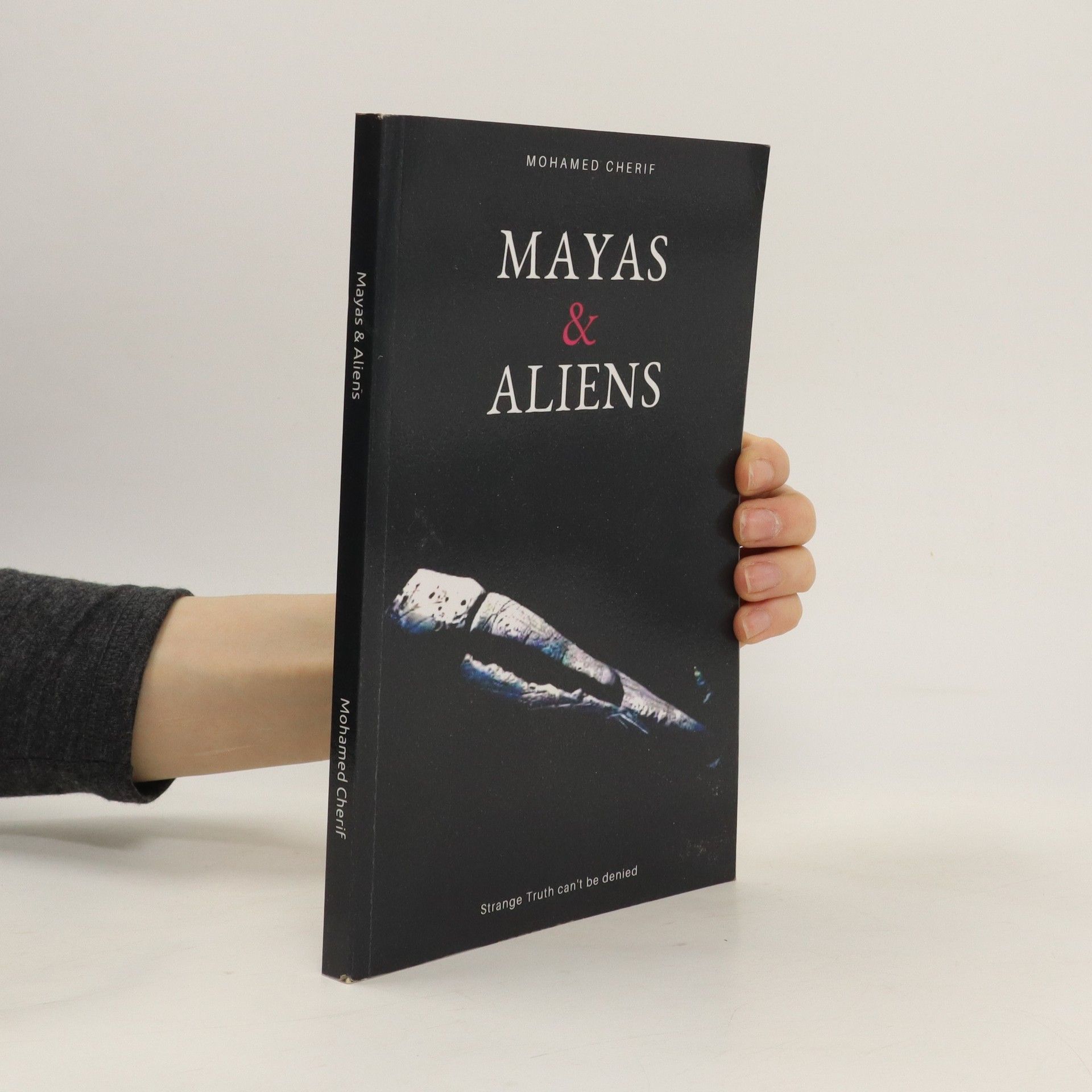 Mohamed Cherif Mayas & Aliens