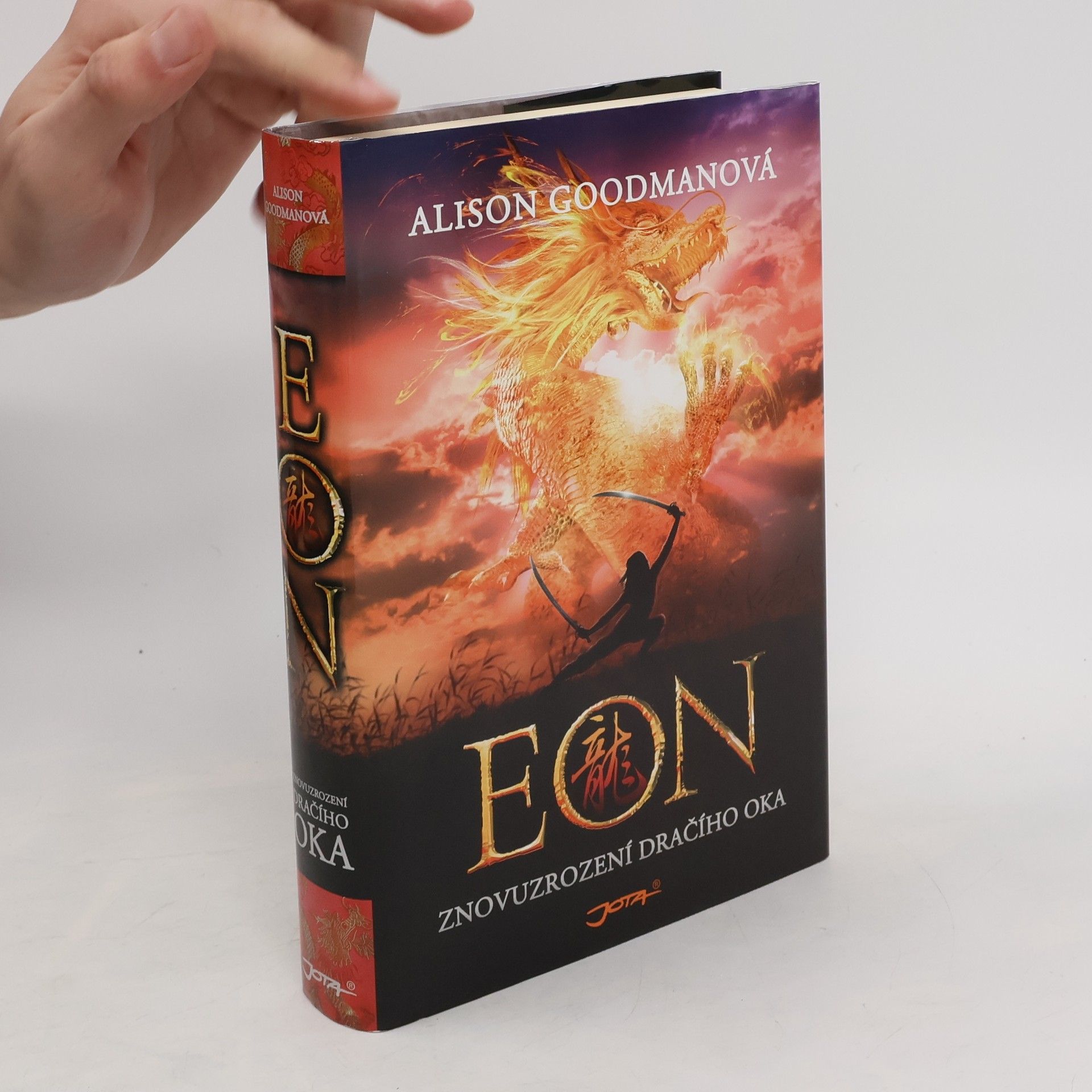 Alison Goodman Eon. Znovuzrození dračího oka