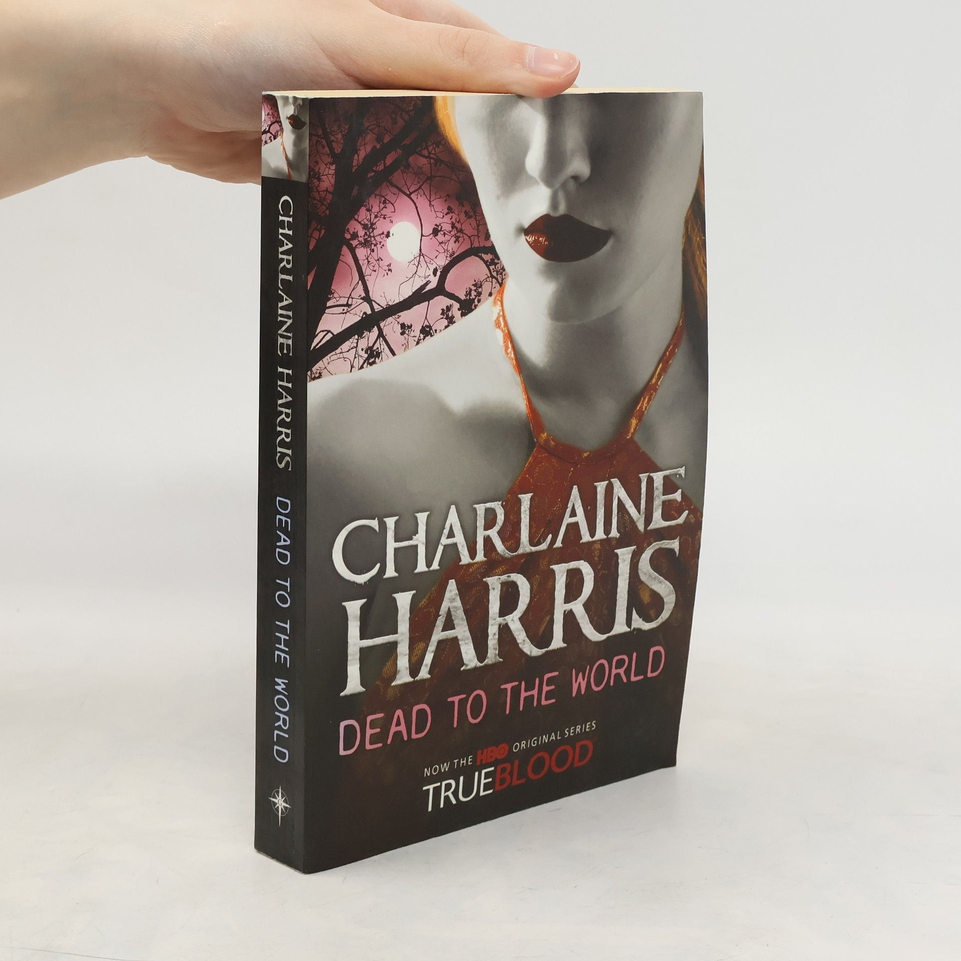 Charlaine Harris Dead to the World