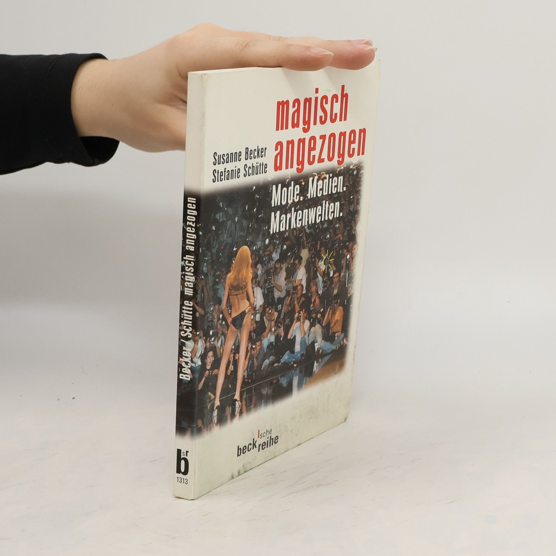 Susanne Becker Magisch angezogen