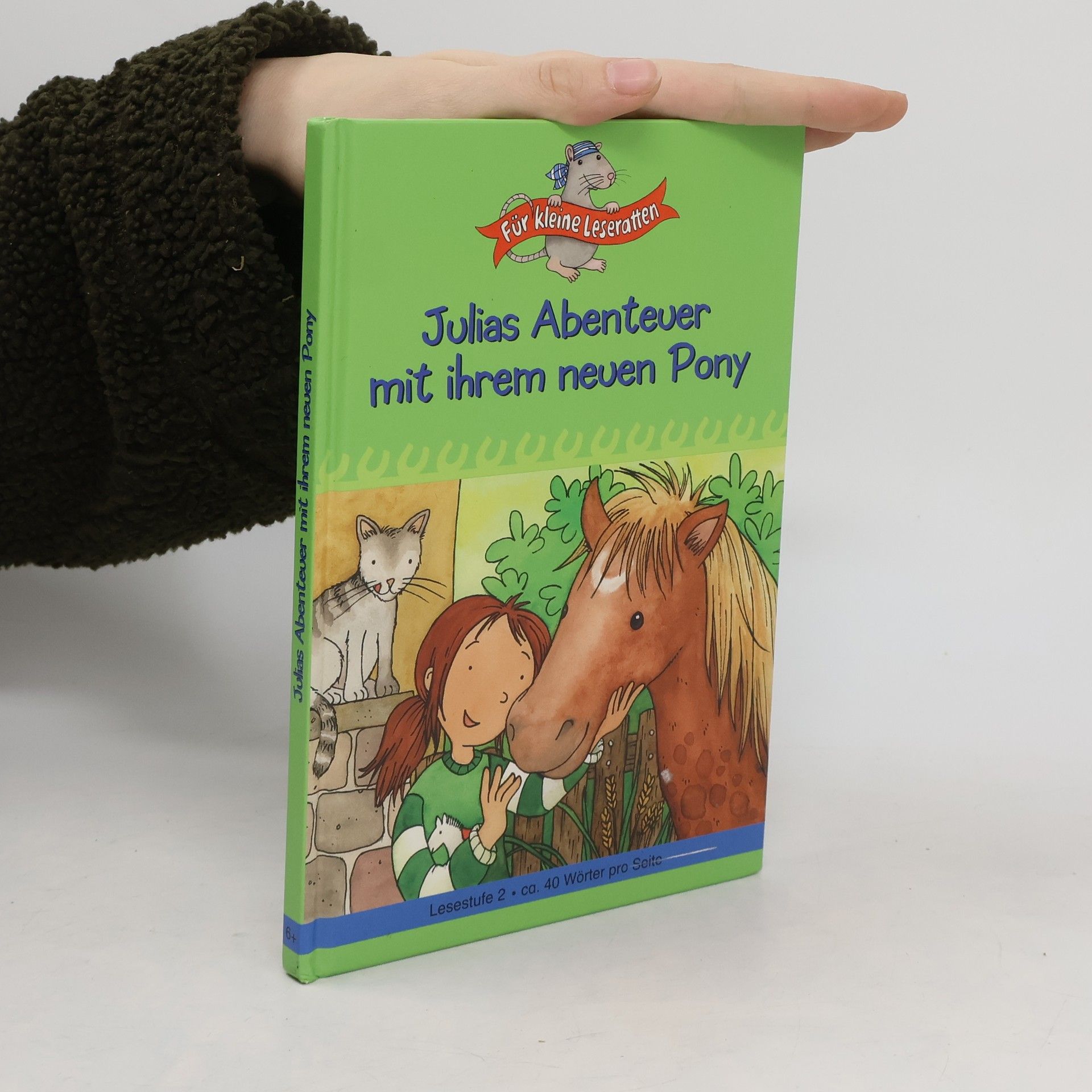 kolektiv Julias Abenteuer mit ihrem neuen Pony