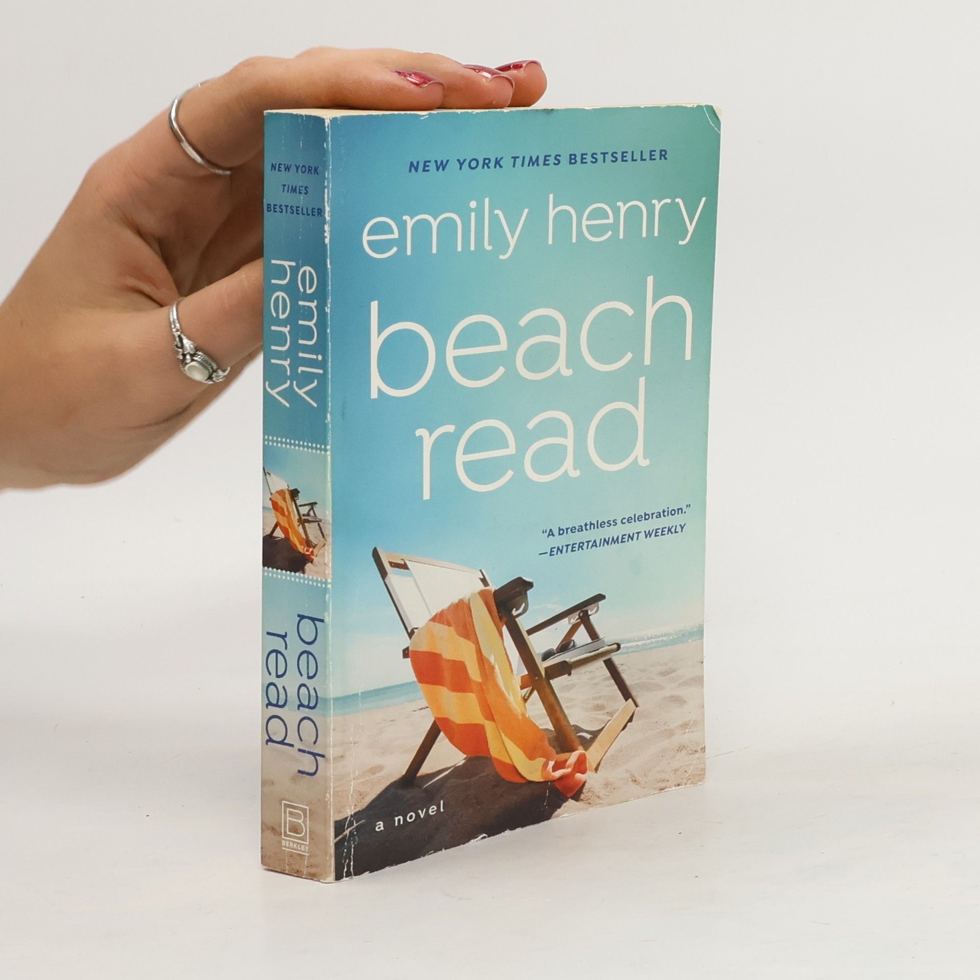 Emily Henry Beach Read