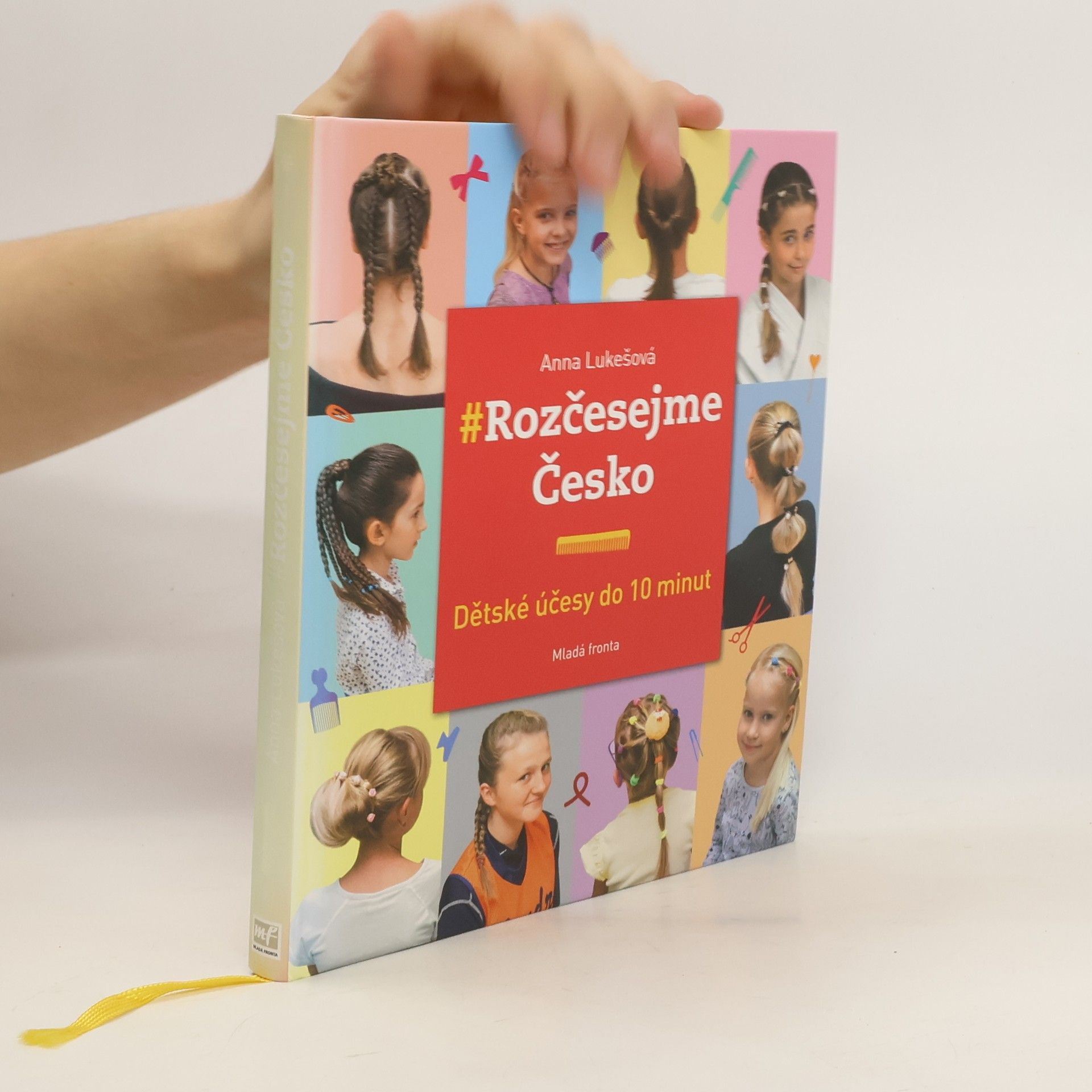 Anna Lukešová #Rozčesejme Česko: Dětské účesy do 10 minut