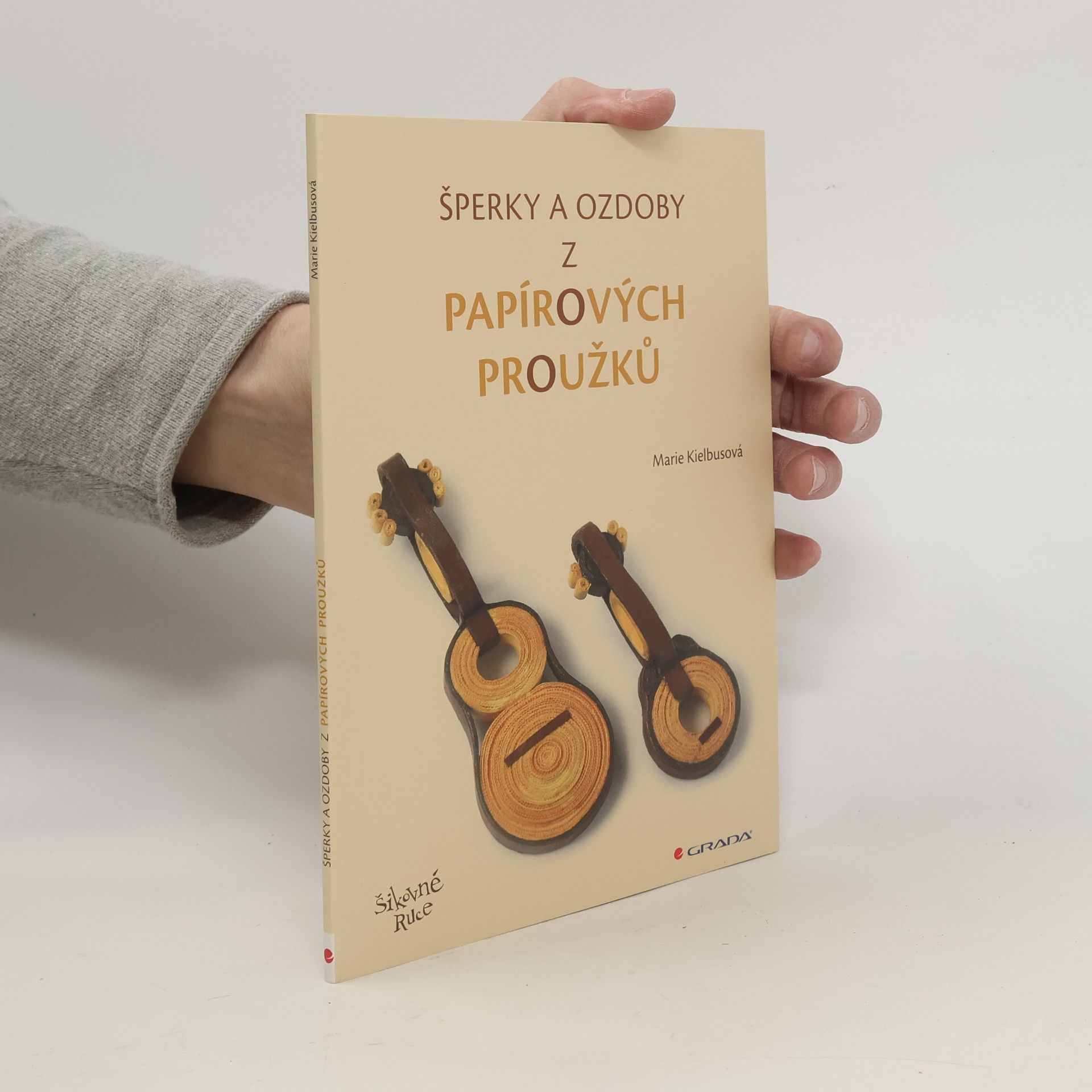Marie Kielbusová Šperky a ozdoby z papírových proužků