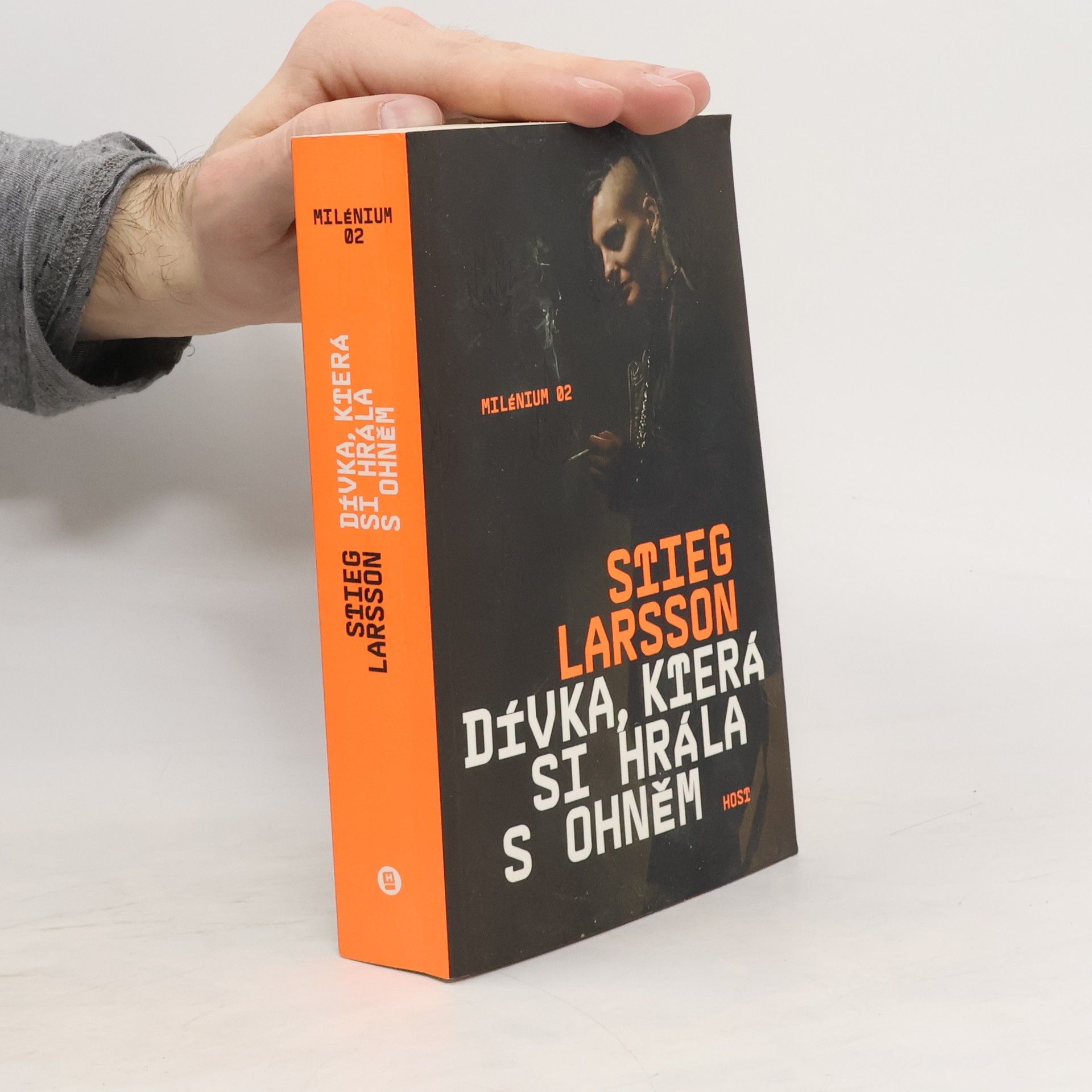 Stieg Larsson Dívka, která si hrála s ohněm