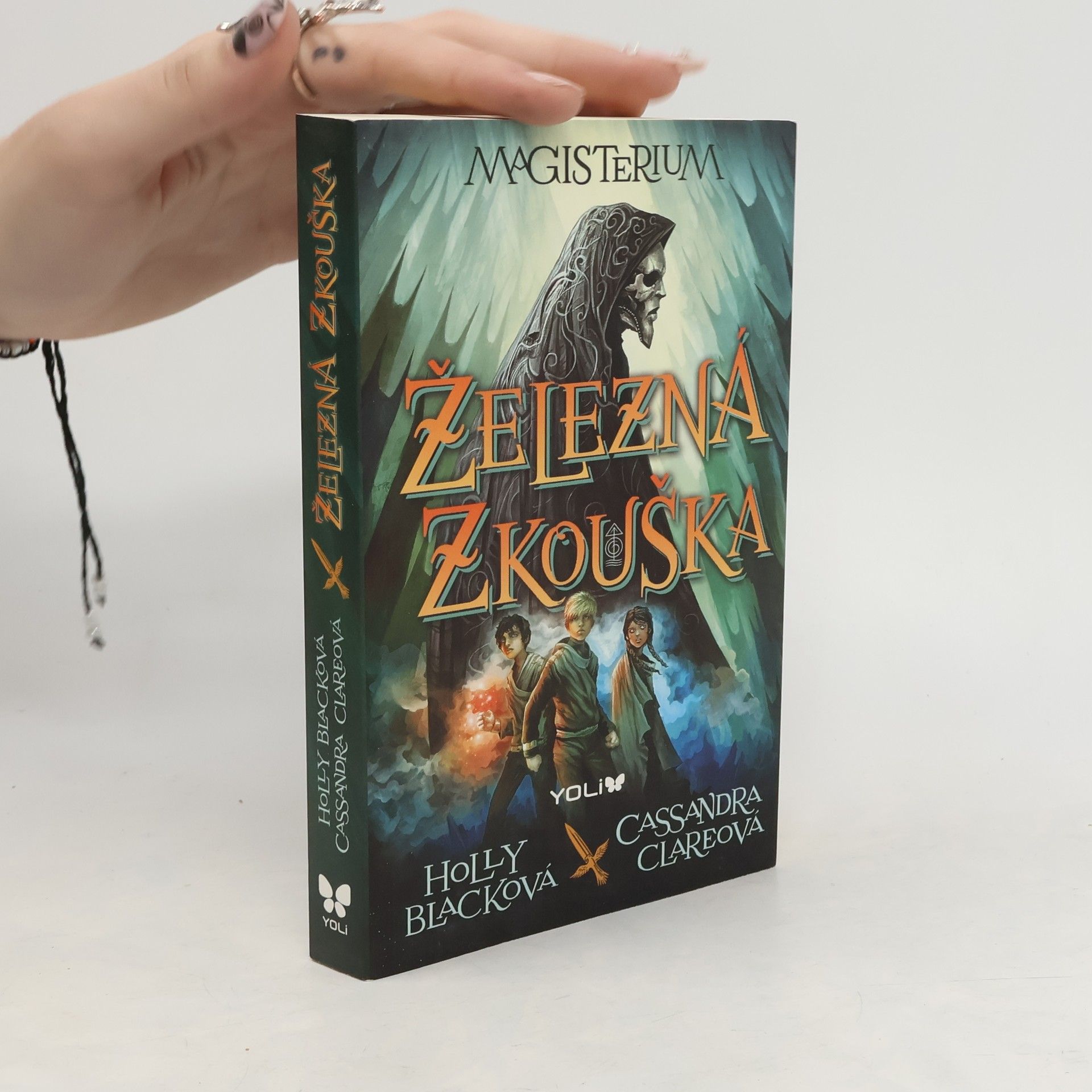 Holly Black Magisterium 1. Železná zkouška