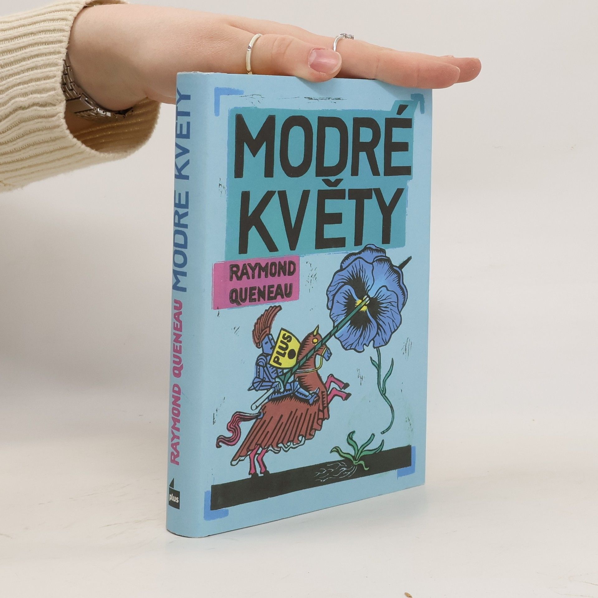 Raymond Queneau Modré květy