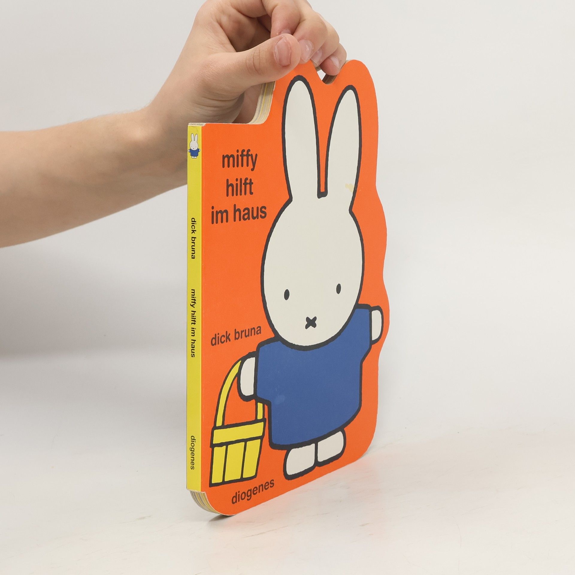 Dick Bruna Miffy hilft im Haus