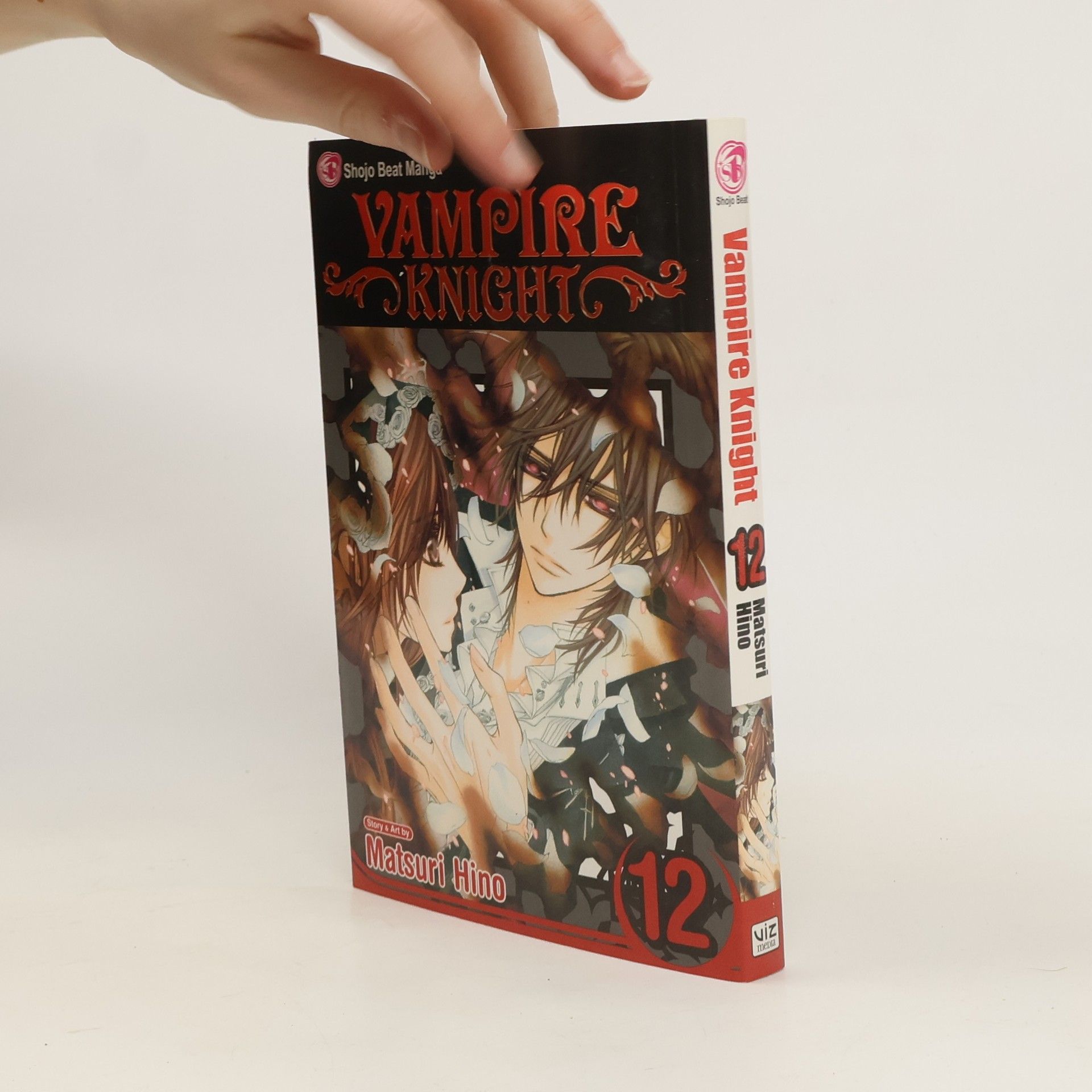 Matsuri Hino Vampire Knight, Vol. 12